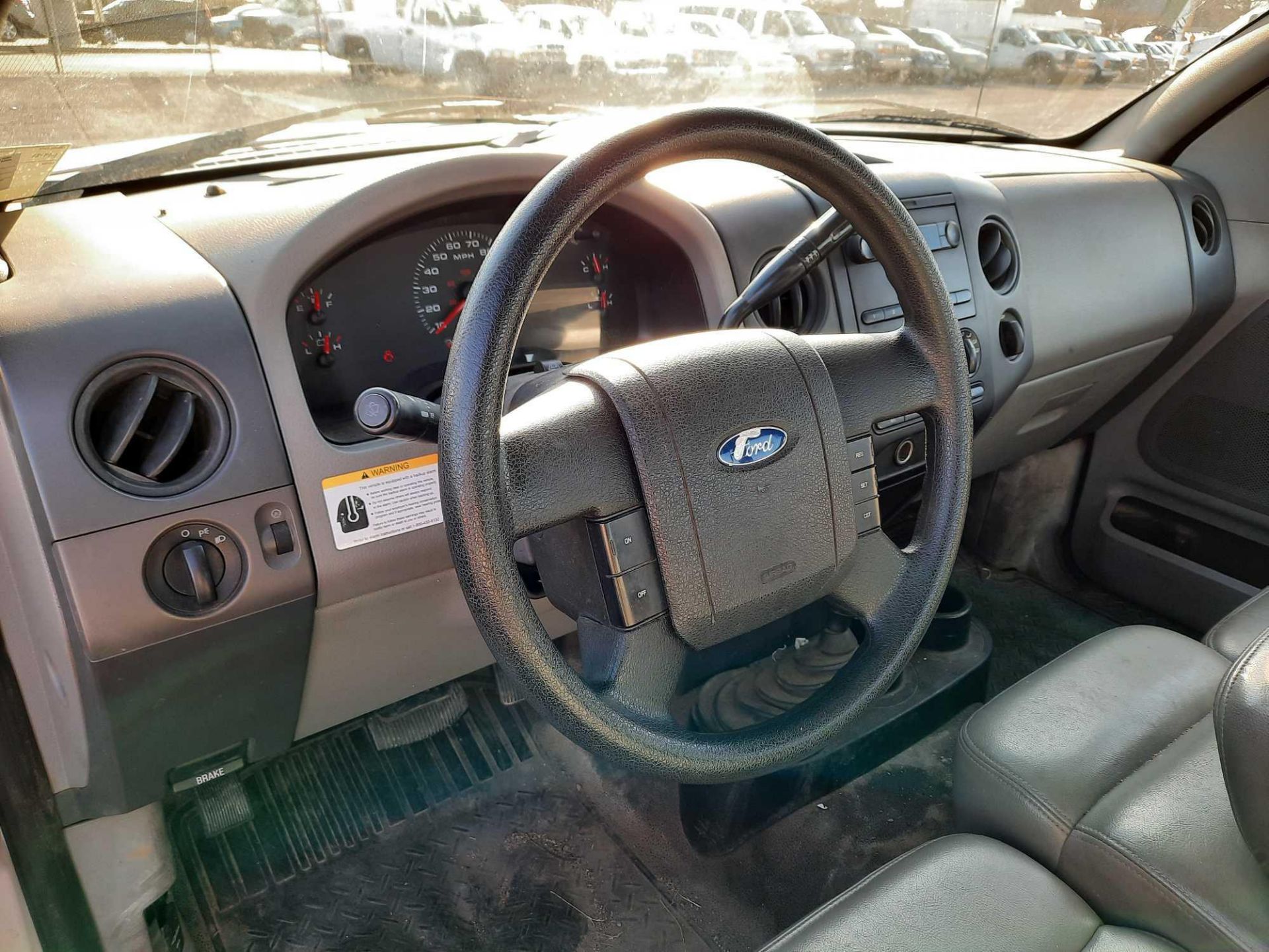 2005 FORD F-150 XL EXTRA CAB 4X4 - Image 8 of 17