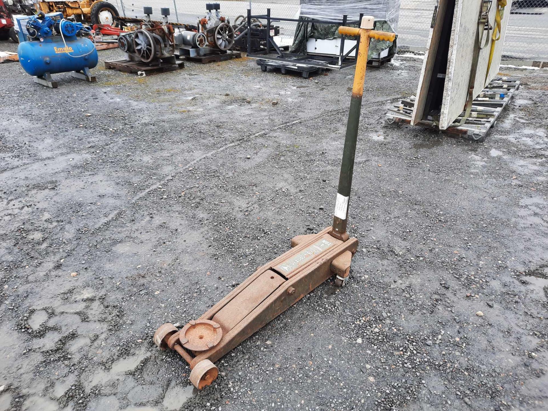 LINCOLN 4-TON FLOOR JACK