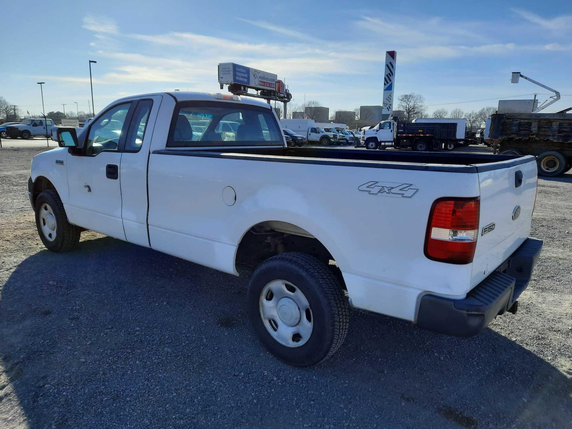 2005 FORD F-150 XL EXTRA CAB 4X4 - Image 2 of 17