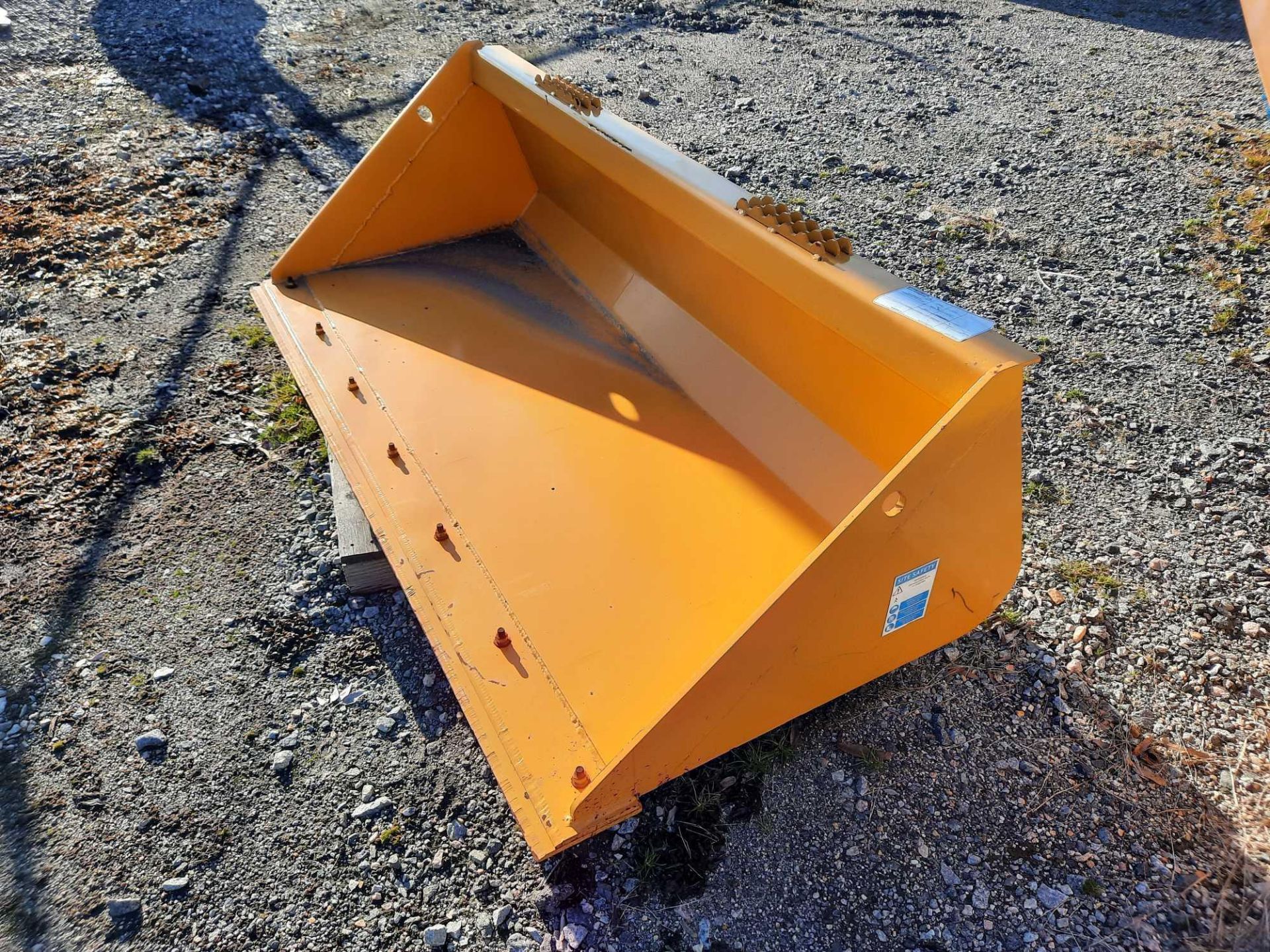 (1) 72" SEVERE SKID STEER BUCKET