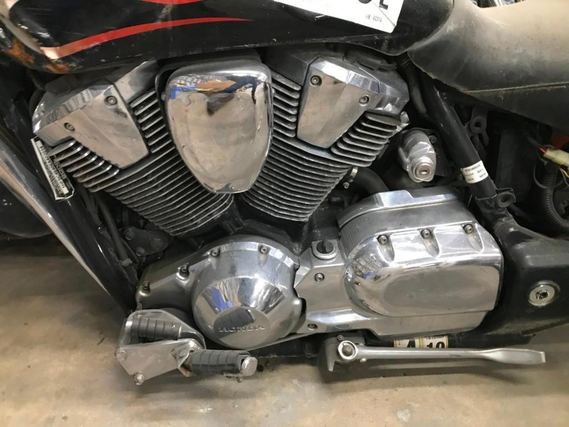 2006 HONDA VTX1800C2 MOTORCYCLE (PARTS ONLY) - Image 10 of 18