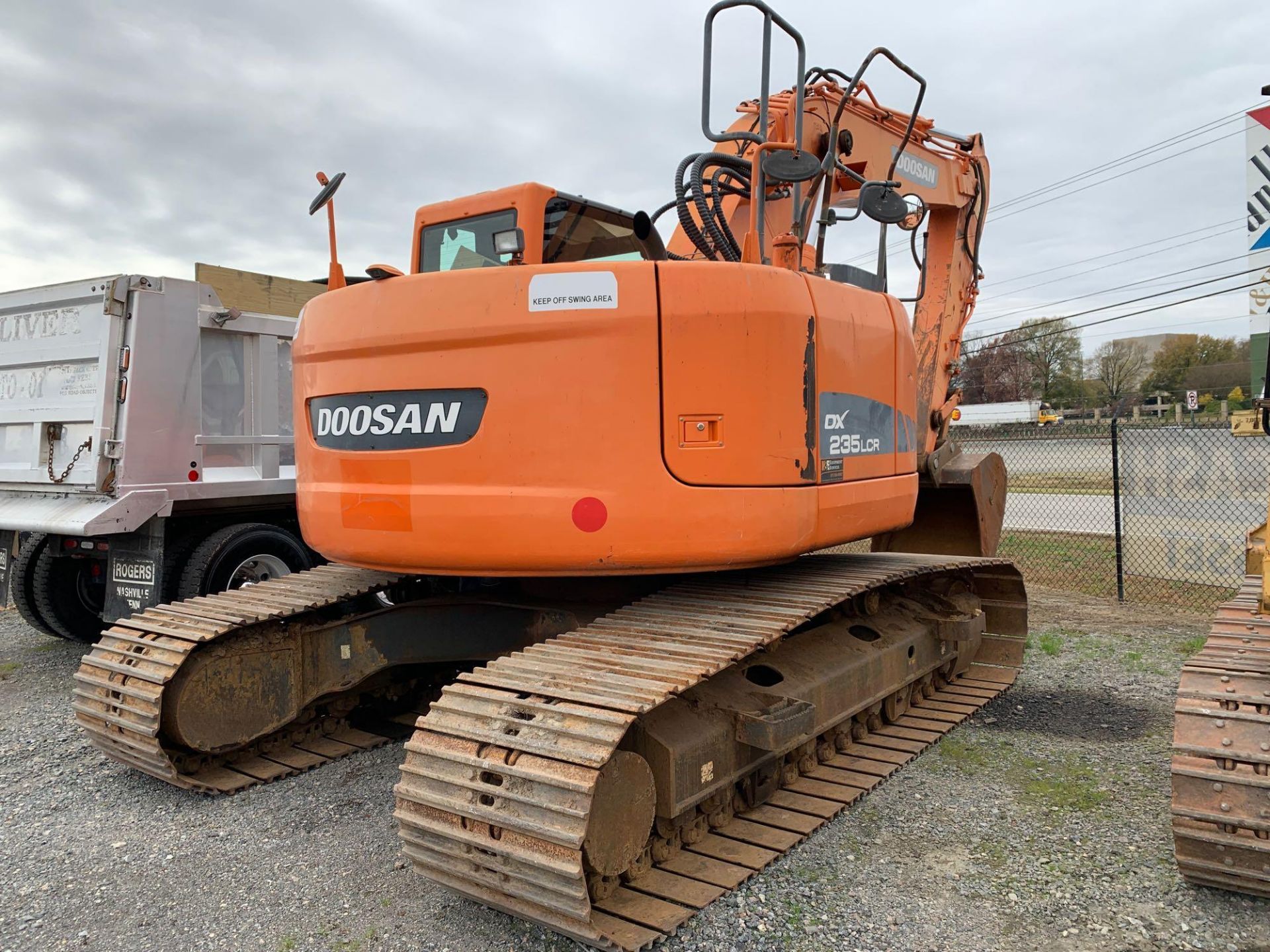 2013 DOOSAN CRAWLER-EXCAVATOR - Image 3 of 4