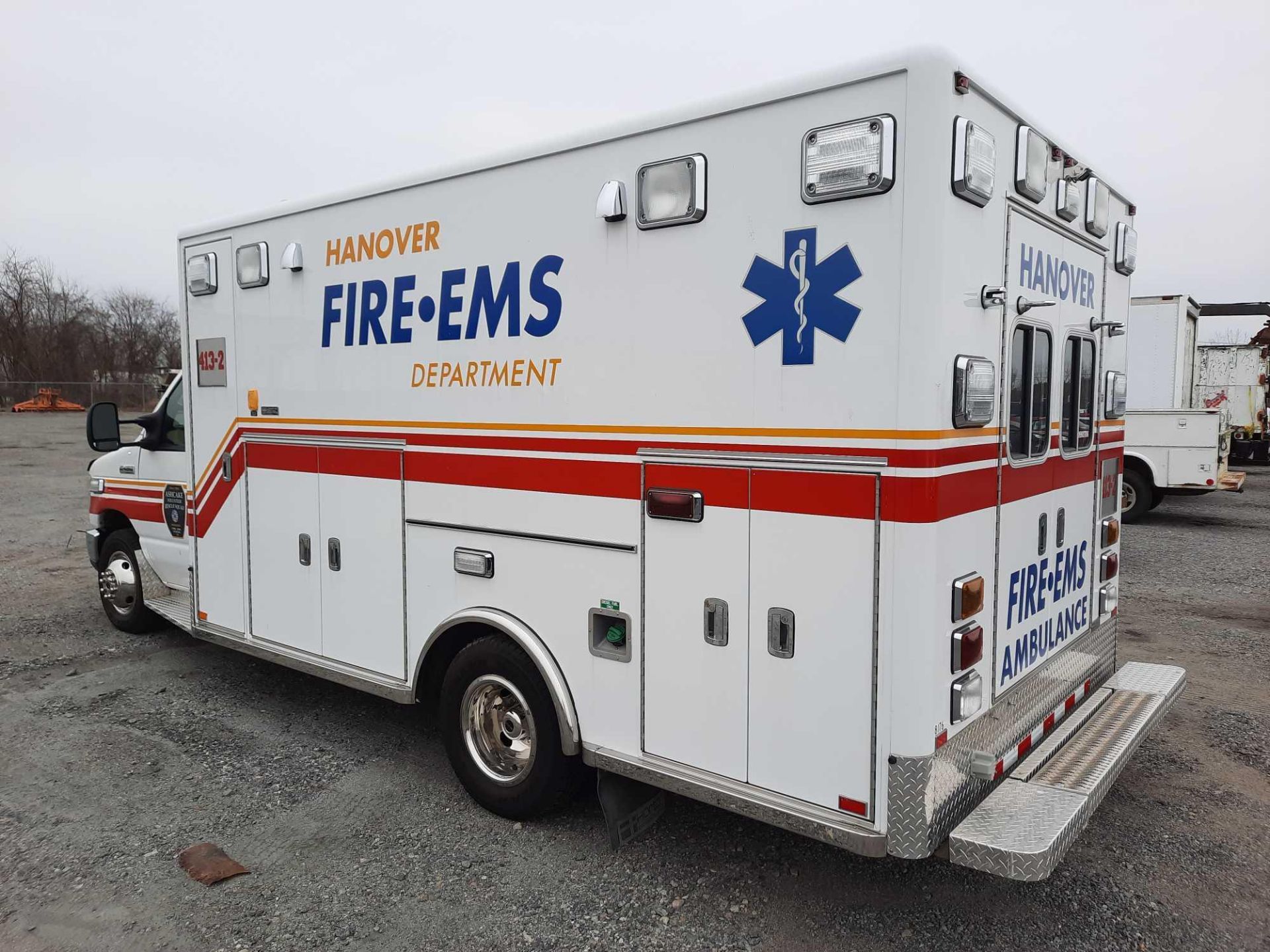 2009 FORD E-450 AMBULANCE (INOPERABLE) - Image 3 of 29