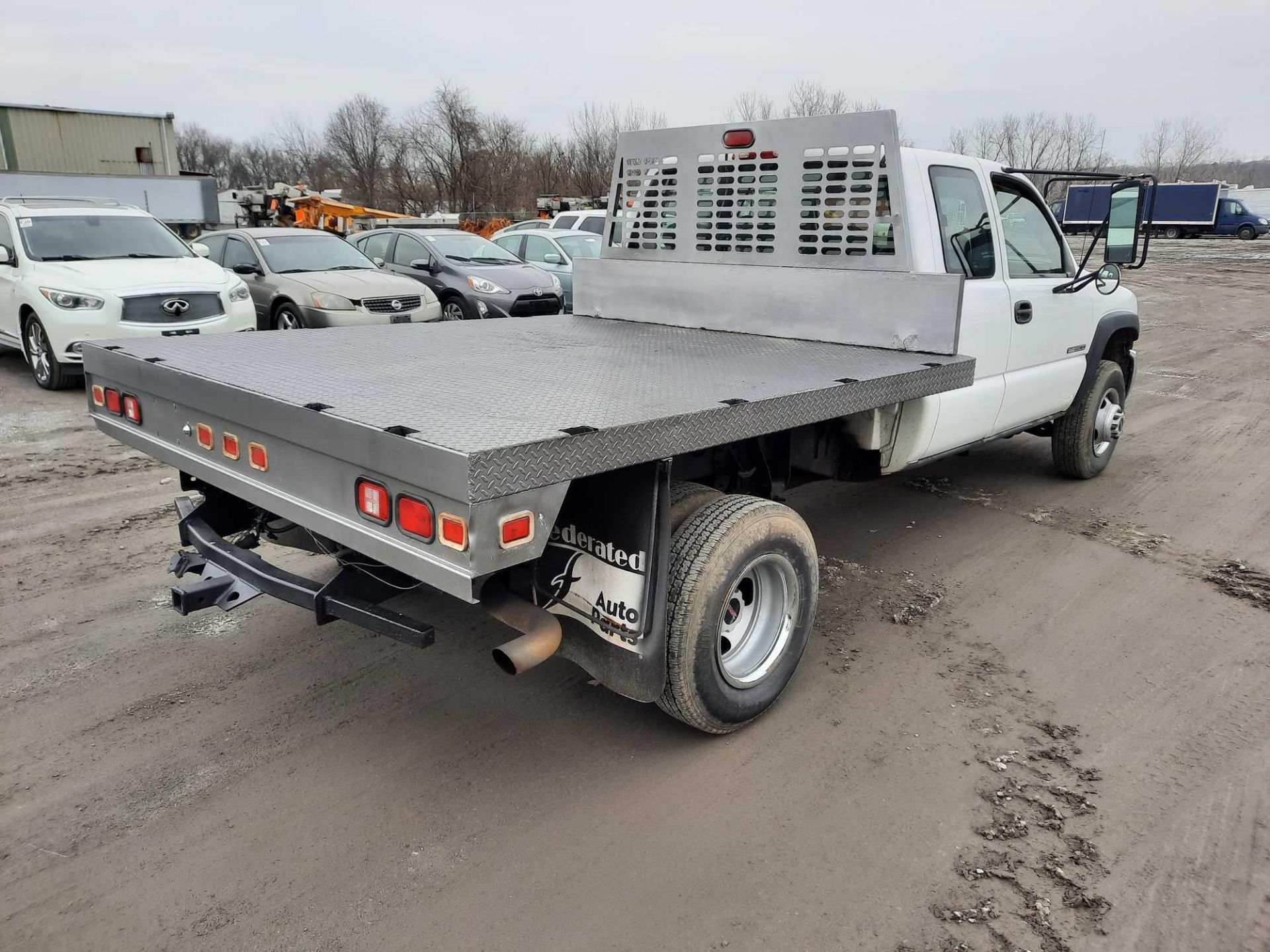 2007 GMC 3500 DUALLY FLATBED PICKUP TRUCK - Image 3 of 17