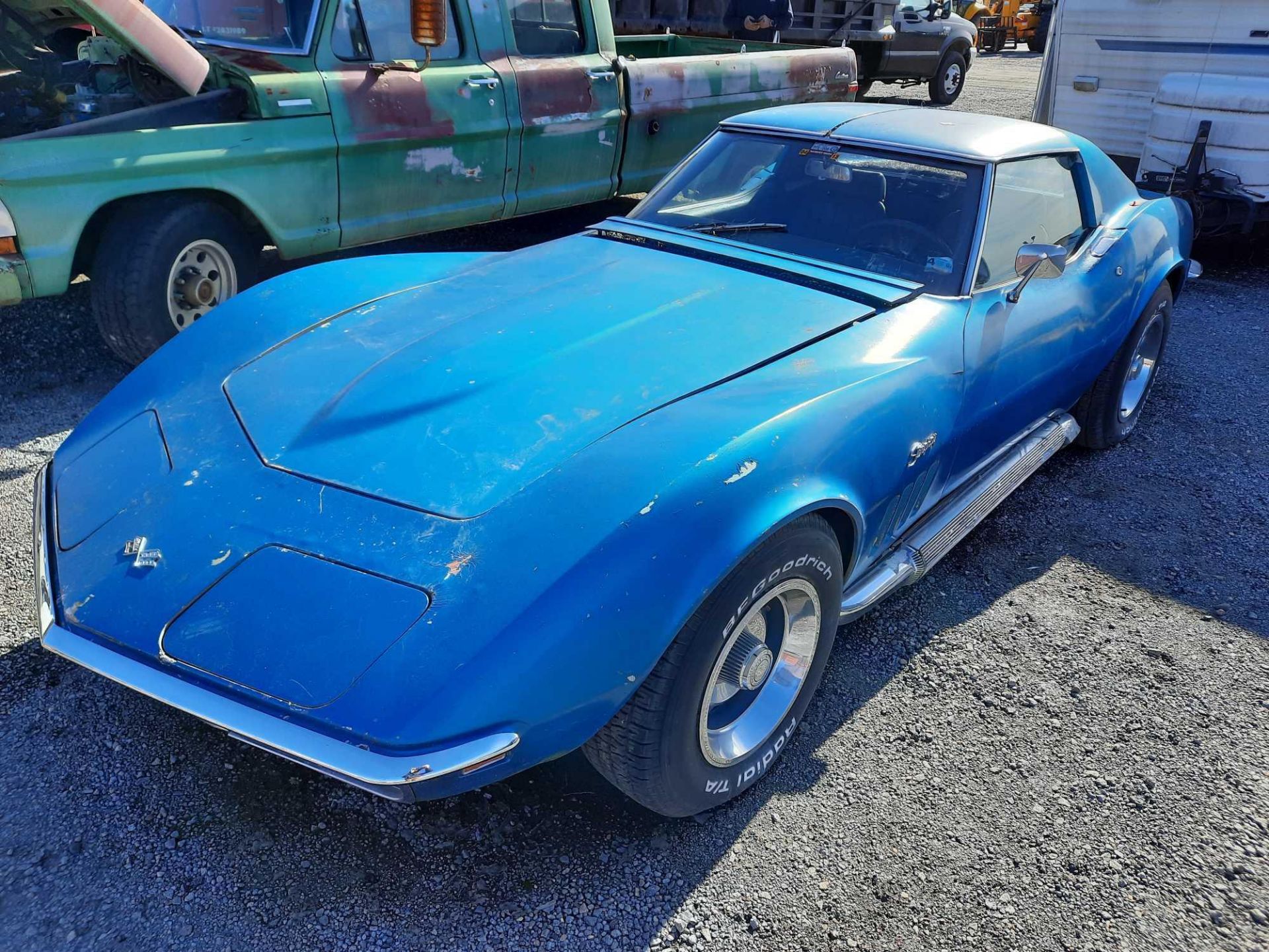 1969 CHEVROLET CORVETTE STINGRAY (INOPERABLE)