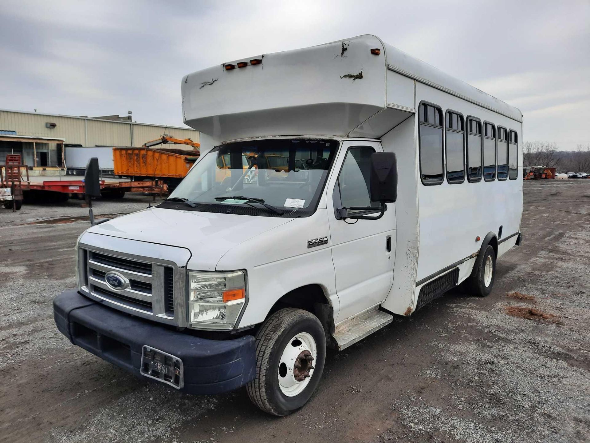 2008 FORD E-450 SHORT BUS