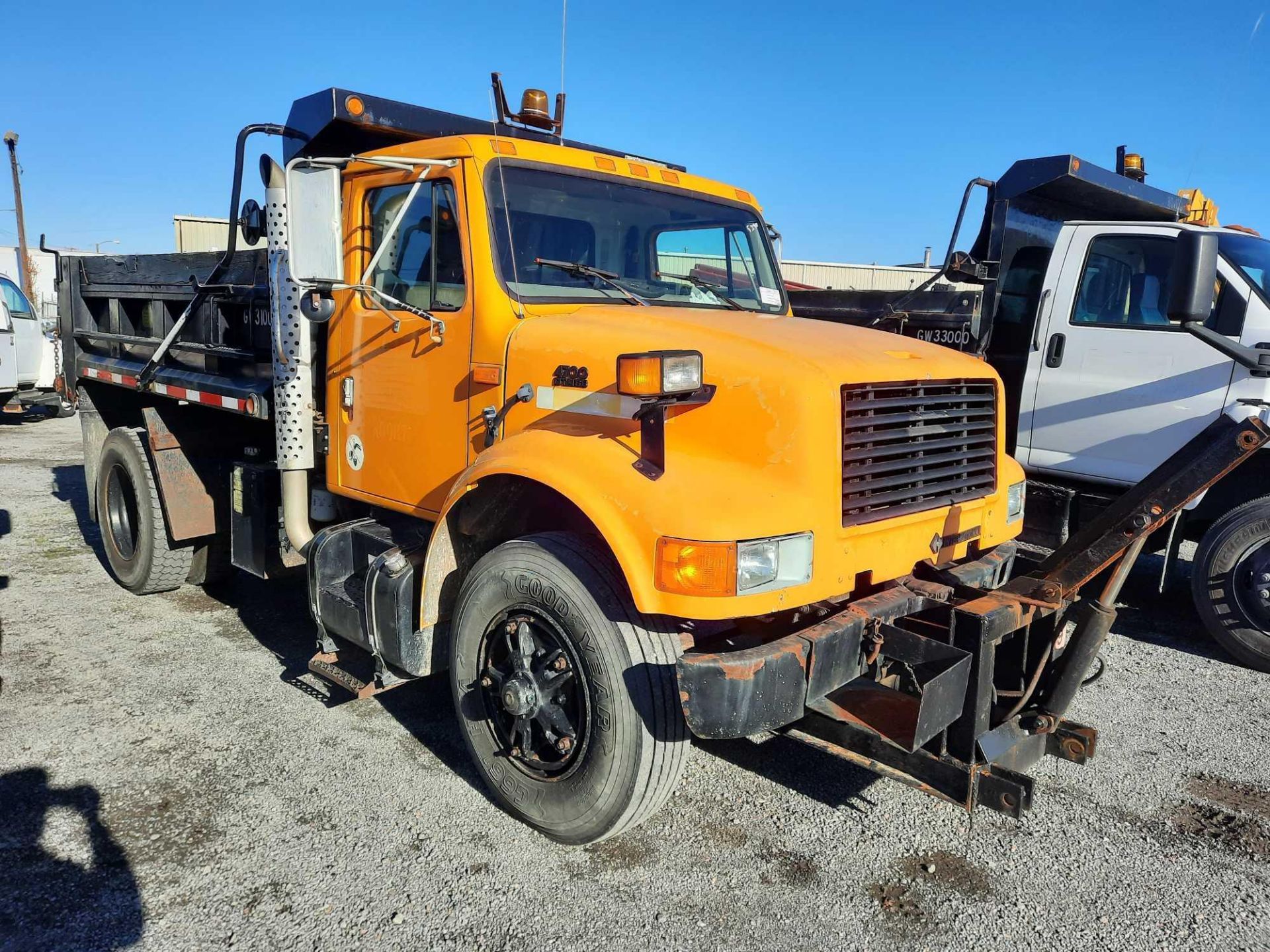 1995 INTERNATIONAL 4700 S/A 10' DUMP TRUCK (VDOT UNIT: R00870) - Bild 4 aus 23