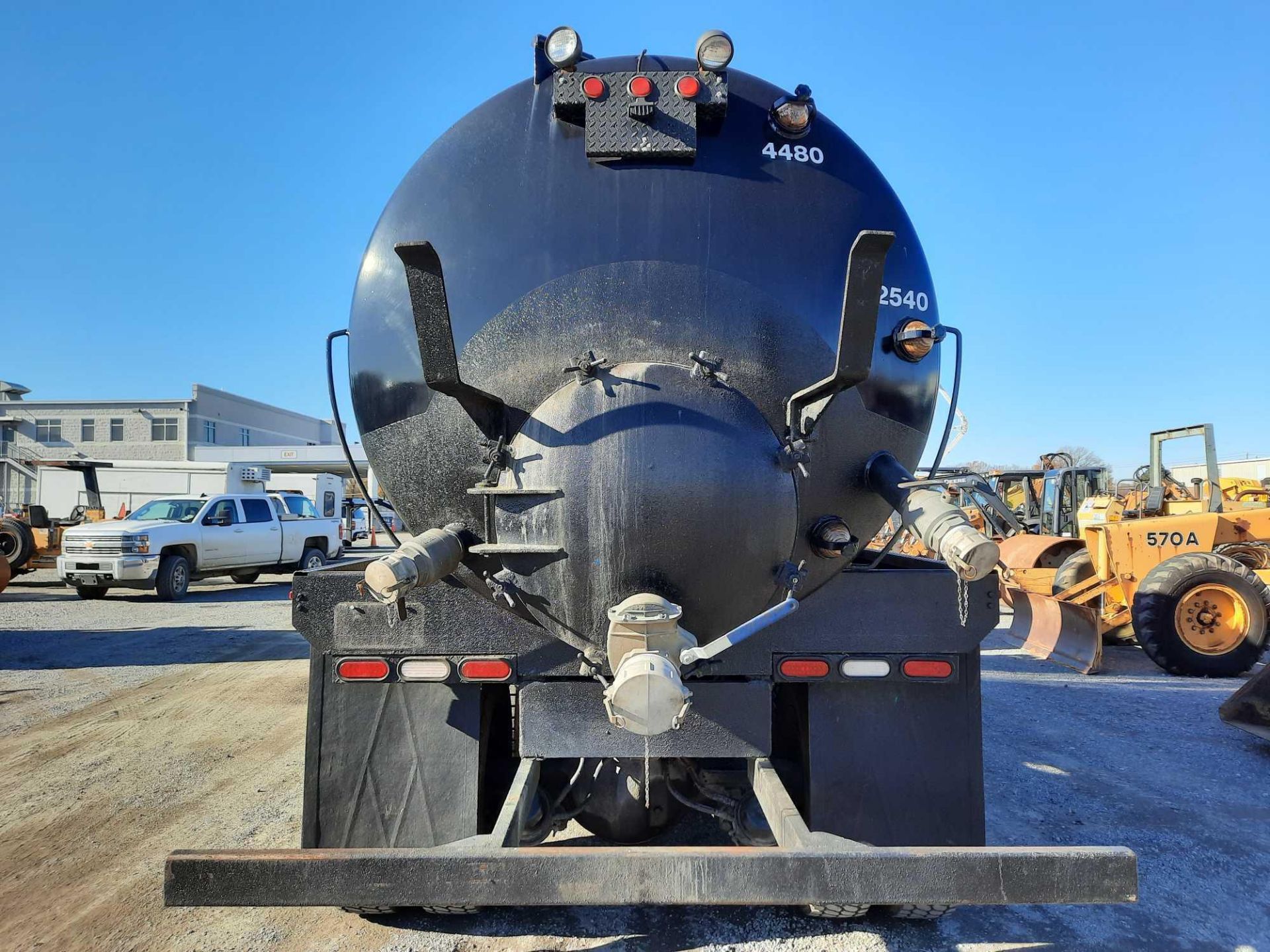 2003 KENWORTH T 800 SEPTIC TANK TRUCK - Image 23 of 25