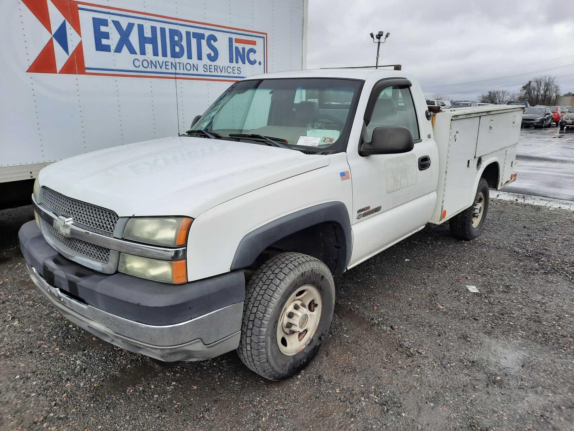 2003 CHEVROLET 2500 SERVICE TRUCK (INOPERABLE)