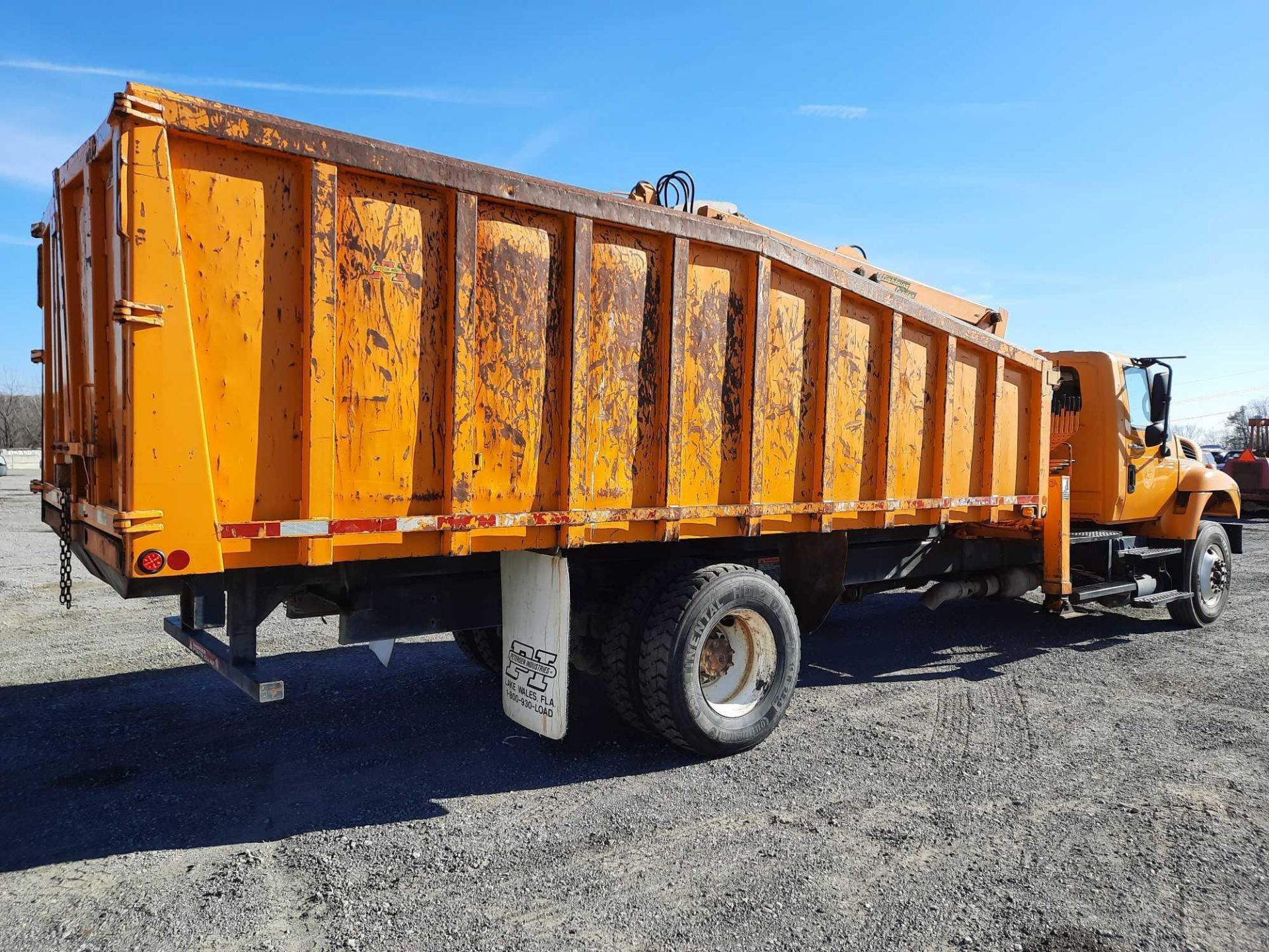 2010 INTERNATIONAL 7300S KNUCKLEBOOM TRUCK - Image 3 of 18