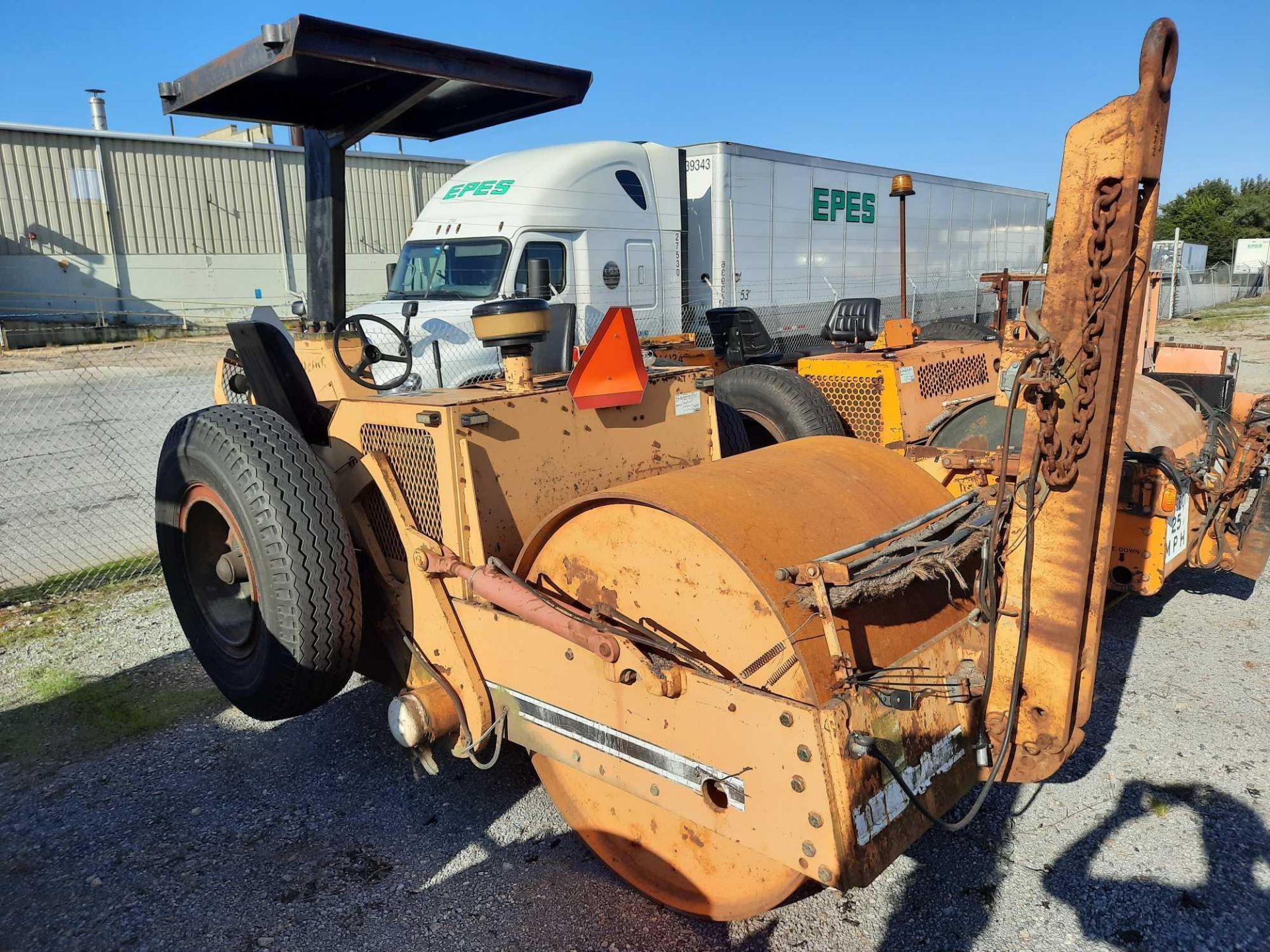 1995 FERGUSON TANDEM DRUM ROLLER 4-6 TON