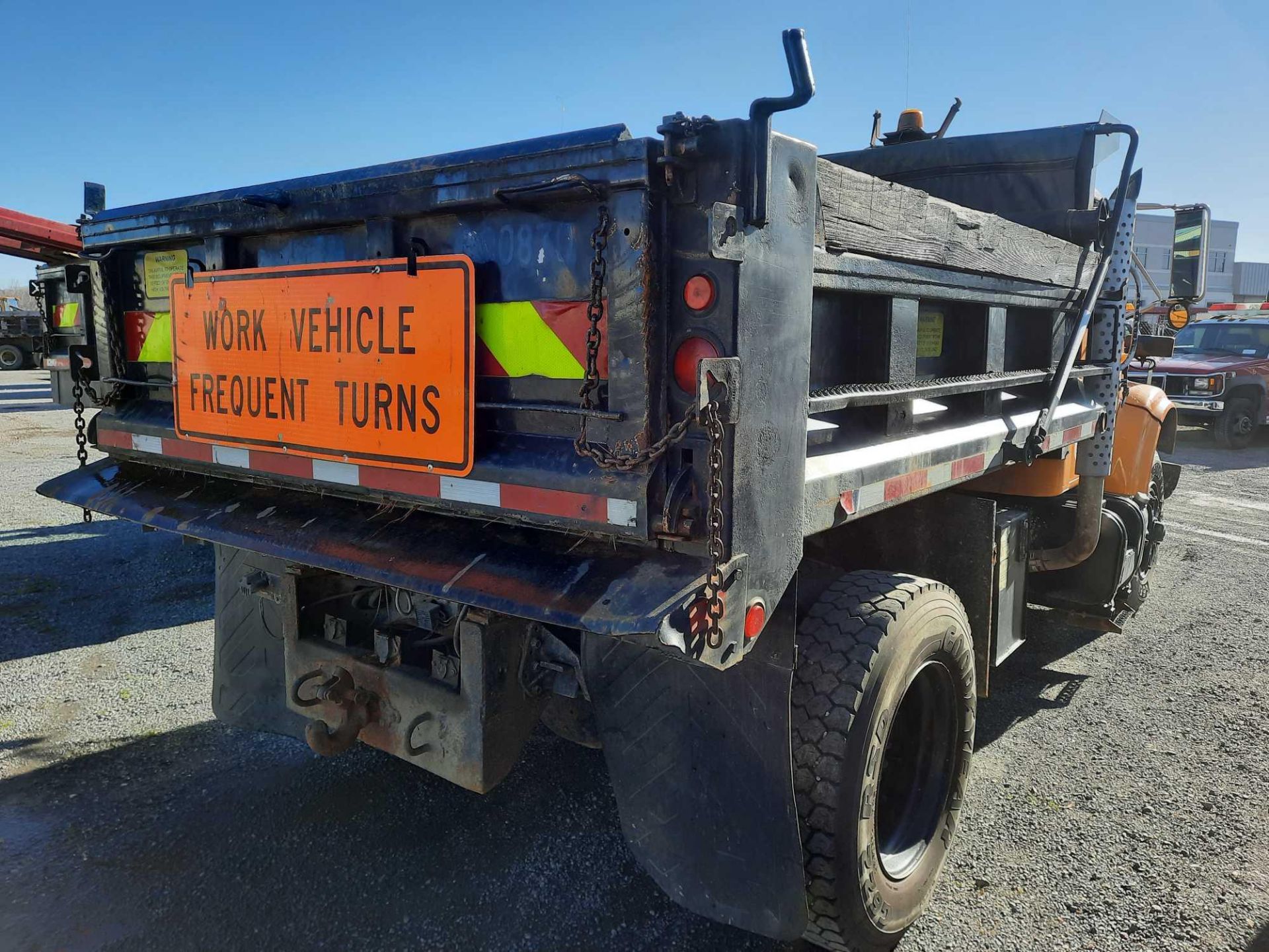 1995 INTERNATIONAL 4700 S/A 10' DUMP TRUCK (VDOT UNIT: R00870) - Bild 3 aus 23