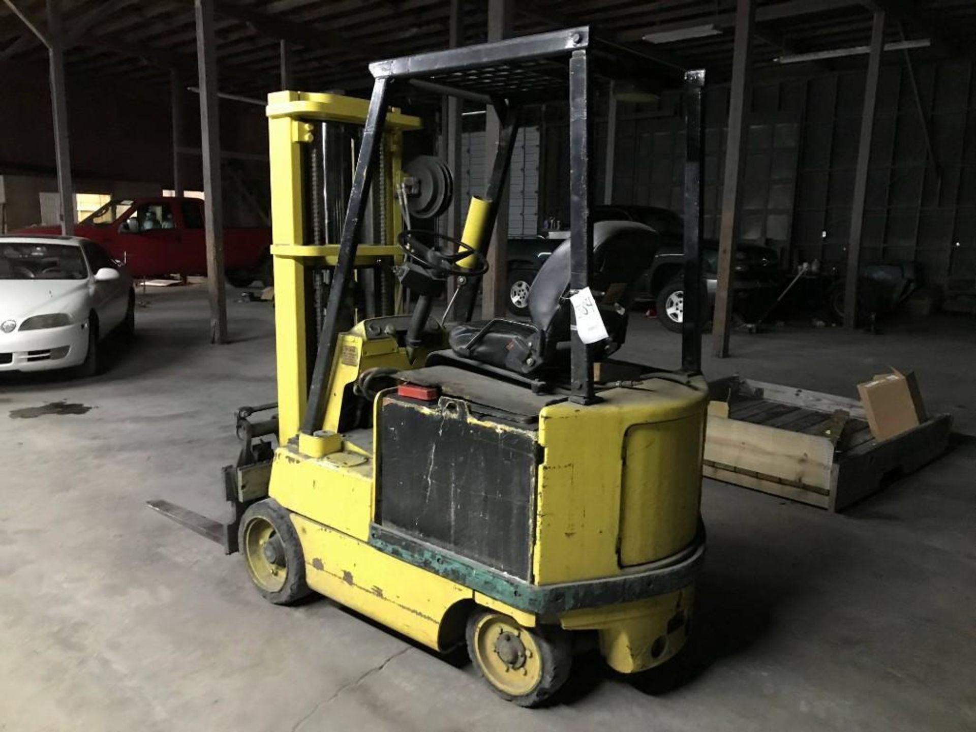 CLARKE EC500 5000# CAP. ELECTRIC FORKLIFT - Image 3 of 4