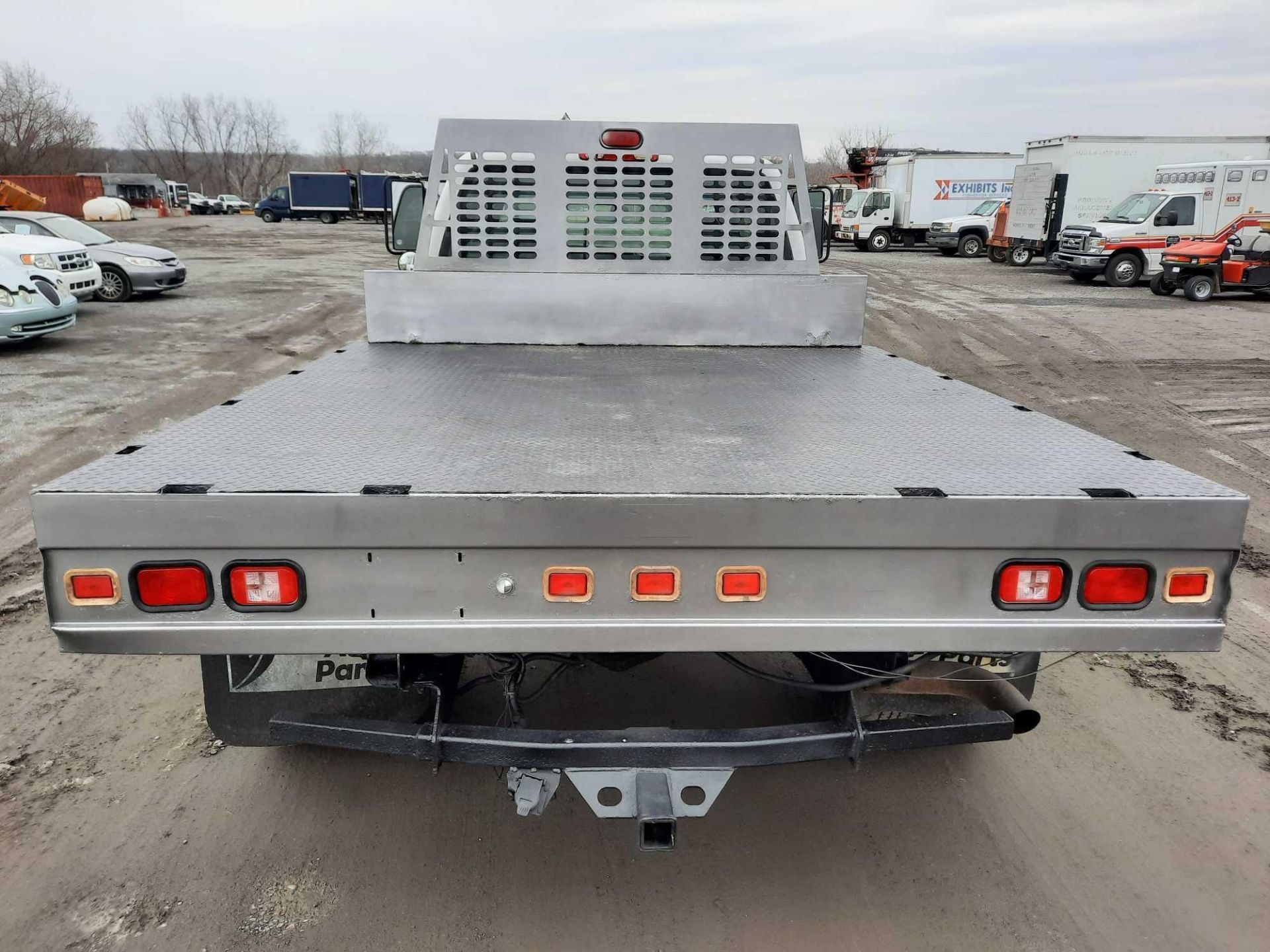 2007 GMC 3500 DUALLY FLATBED PICKUP TRUCK - Image 12 of 17