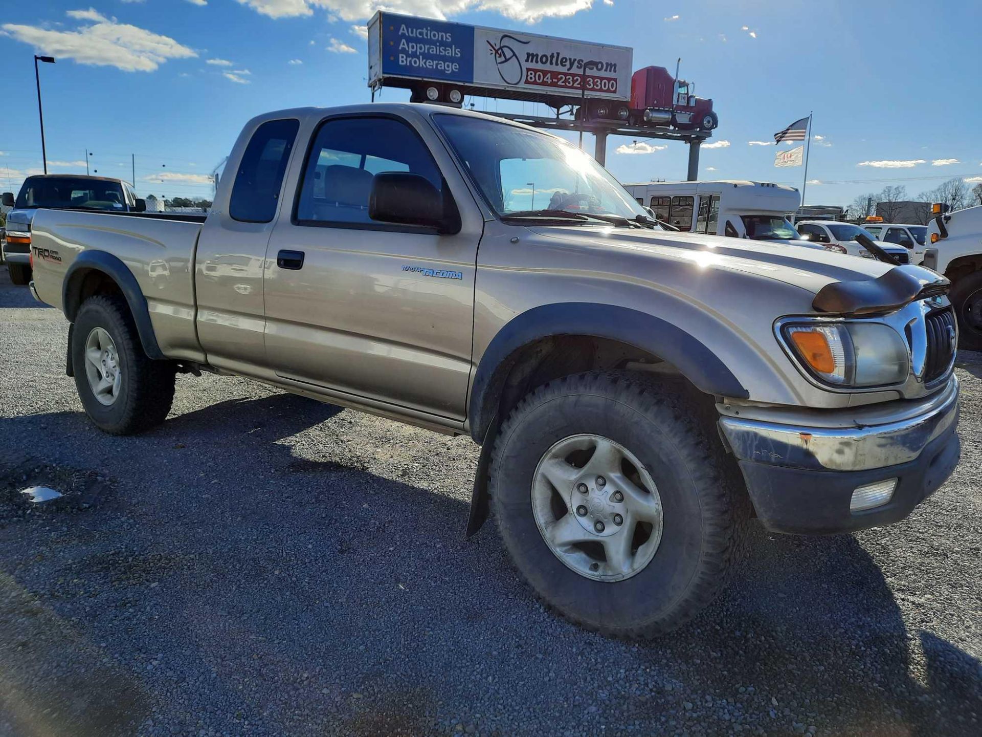 2001 TOYOTA TACOMA PICK UP - Image 4 of 19