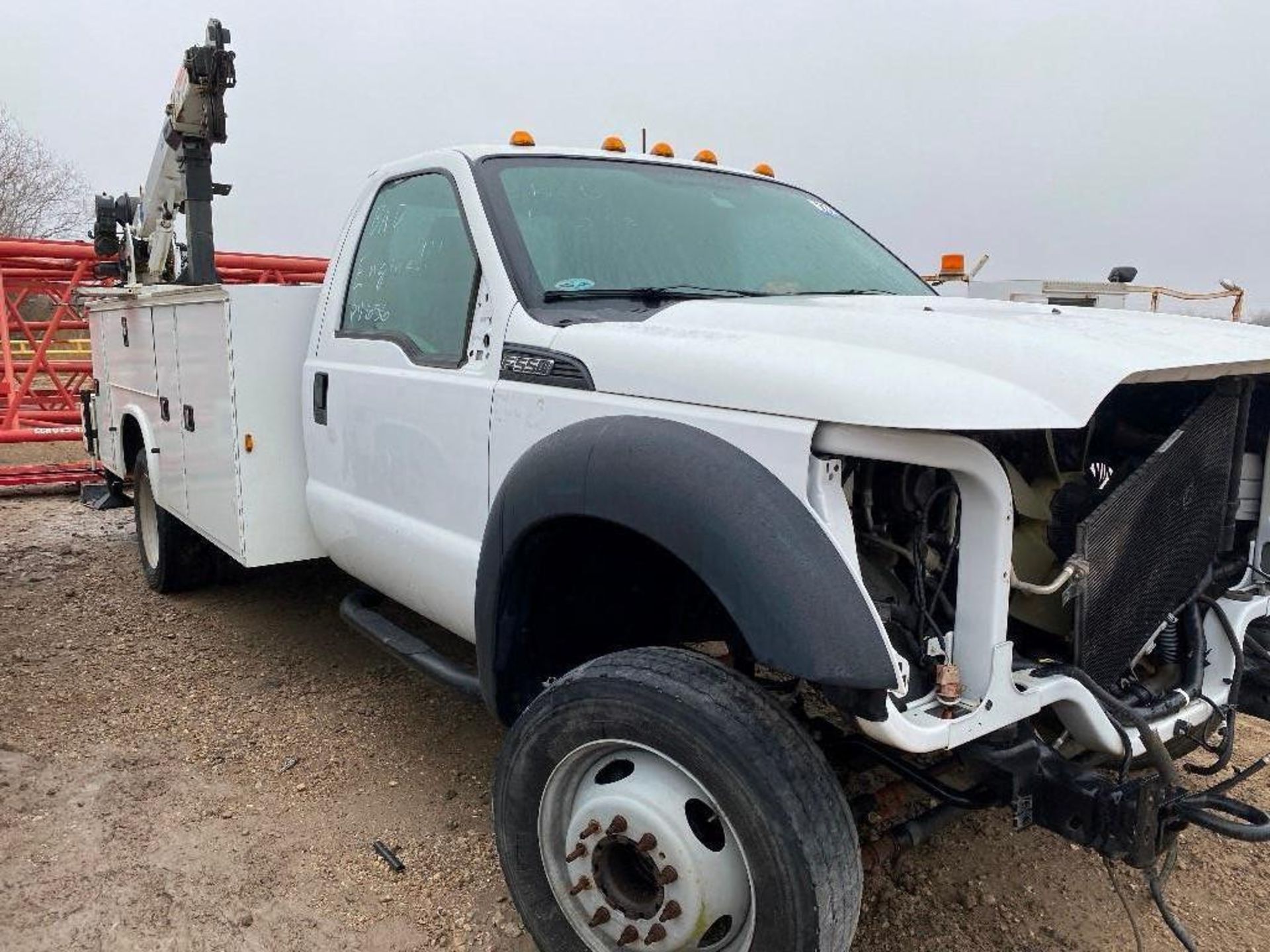 2015 FORD F550 SERVICE TRUCK WITH CRANE - PARTS ONLY - Image 2 of 12