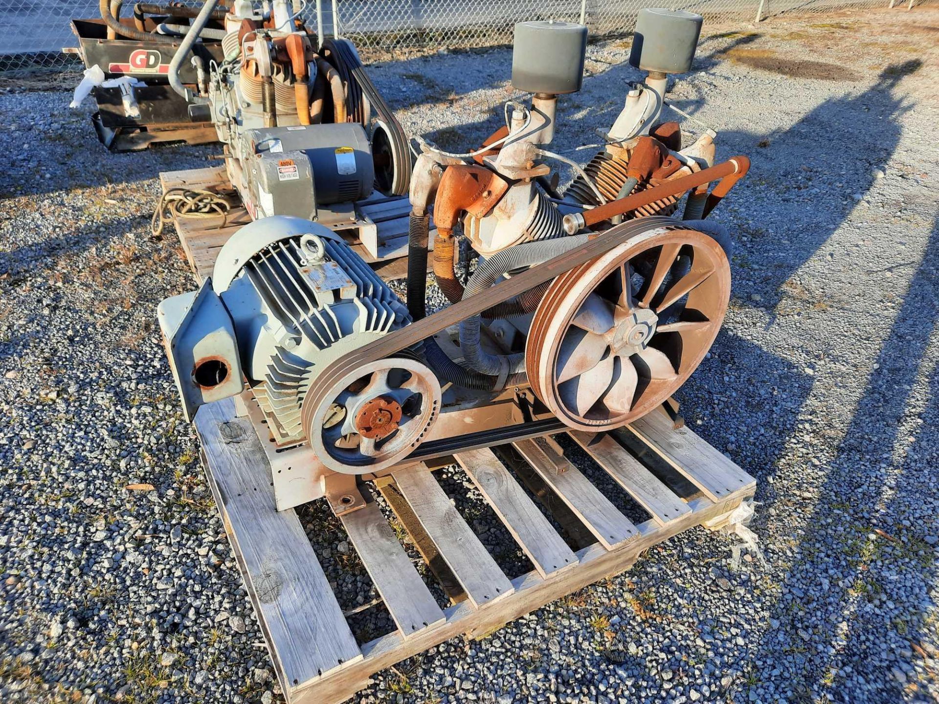 GARDNER DENVER AIR COMPRESSOR - Image 3 of 4