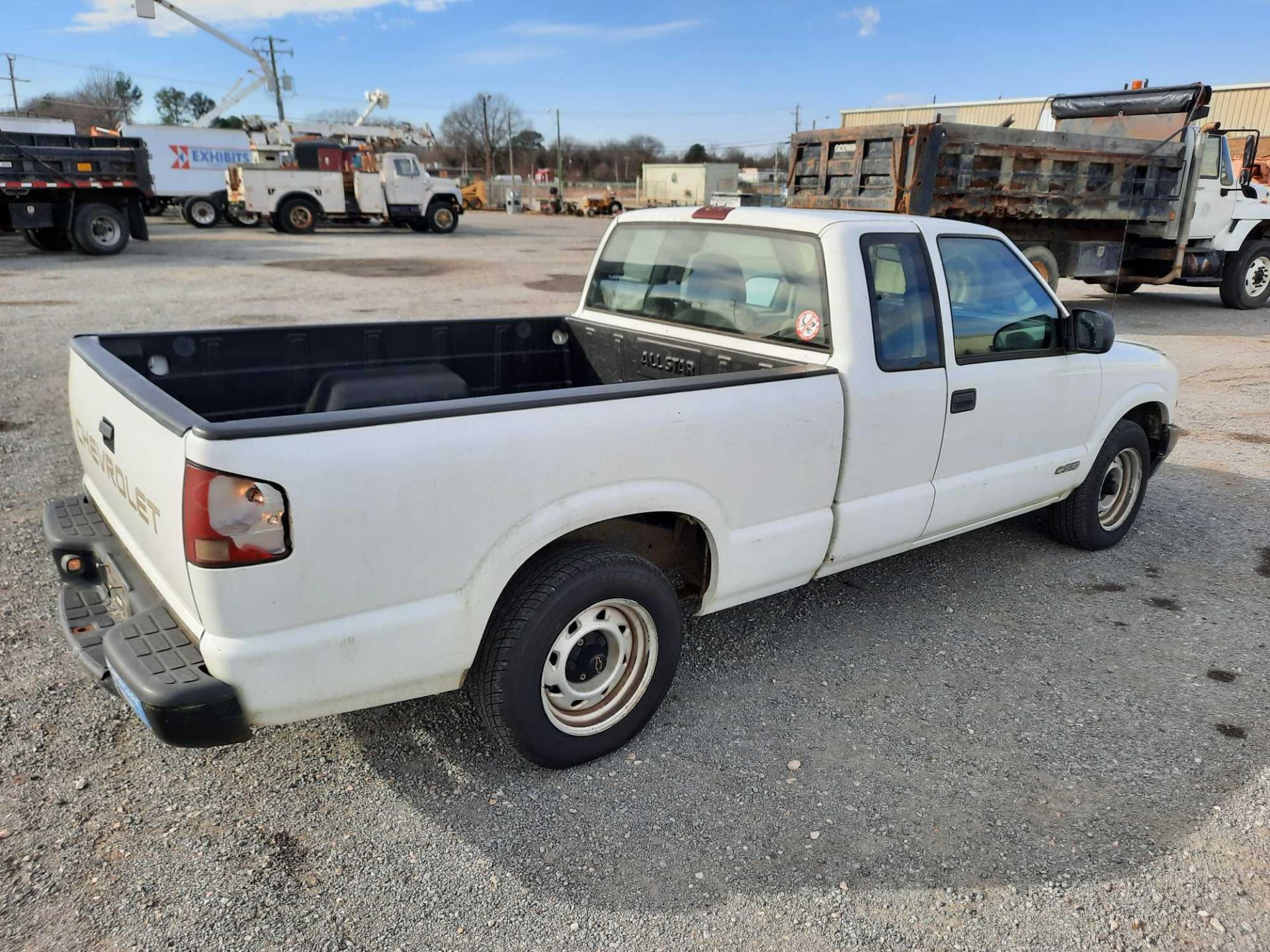 2001 CHEVROLET S10 PICKUP TRUCK - Image 3 of 18