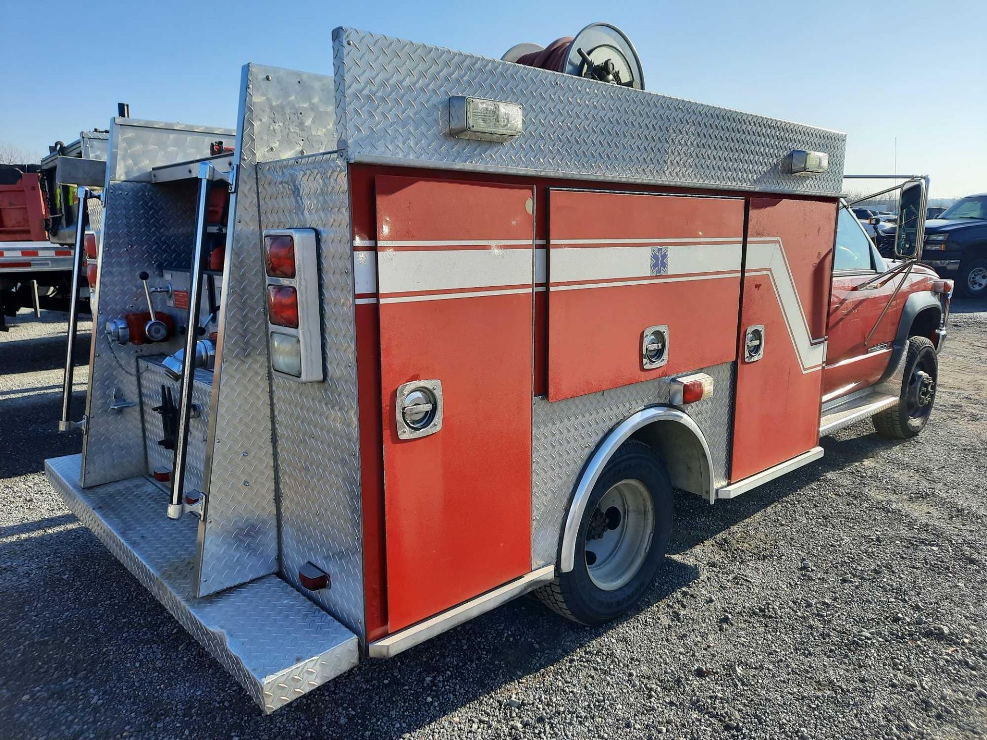 1997 GMC K3500 4x4 FIRE & EMS TRUCK  (Hanover Unit# 1700) - Image 2 of 23