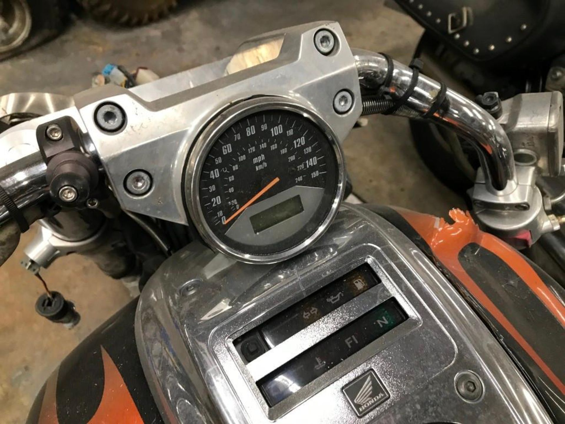 2006 HONDA VTX1800C2 MOTORCYCLE (PARTS ONLY) - Image 12 of 18