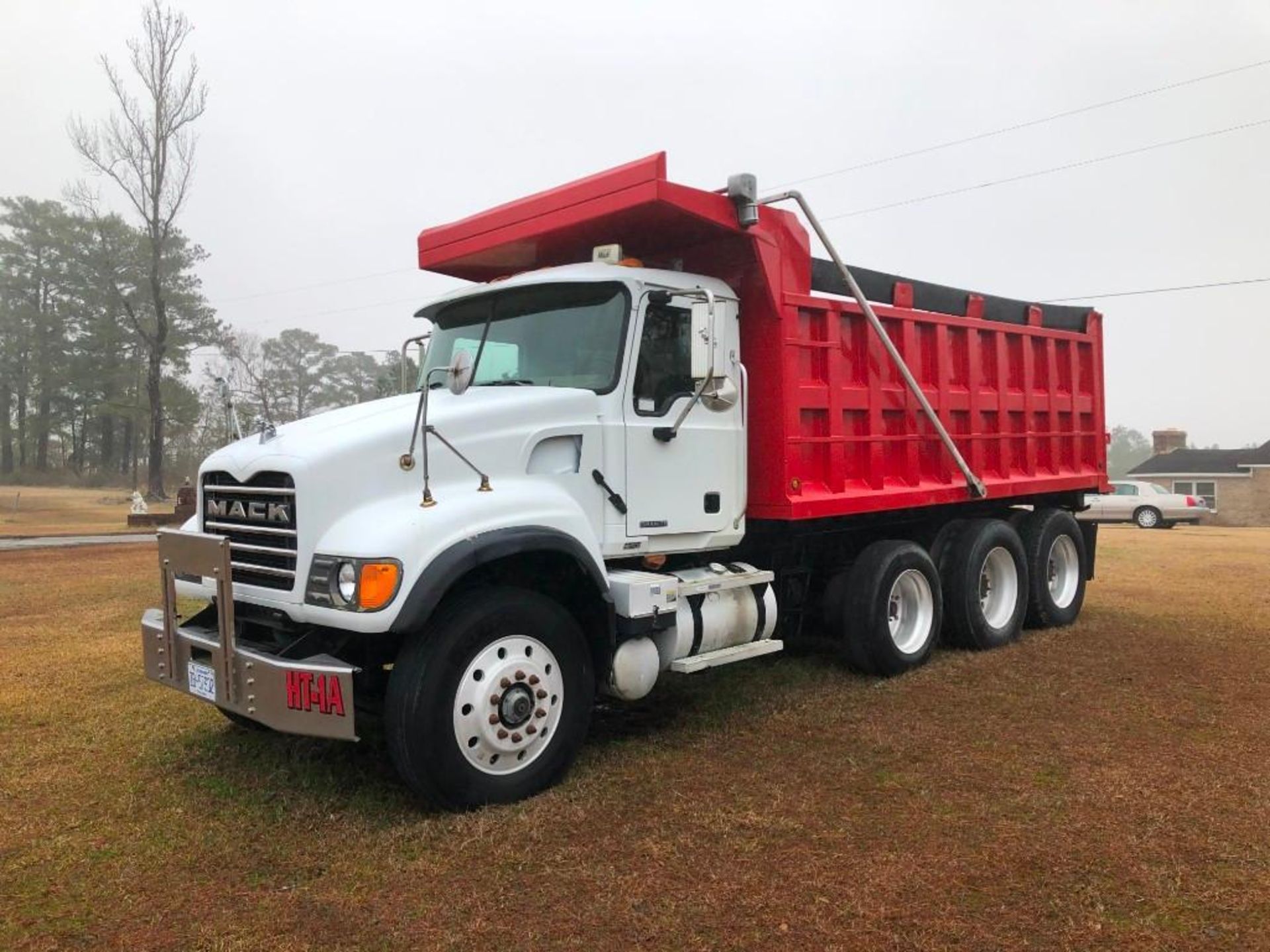 2006 MACK CV713 GRANITE TRI/A DUMP TRUCK