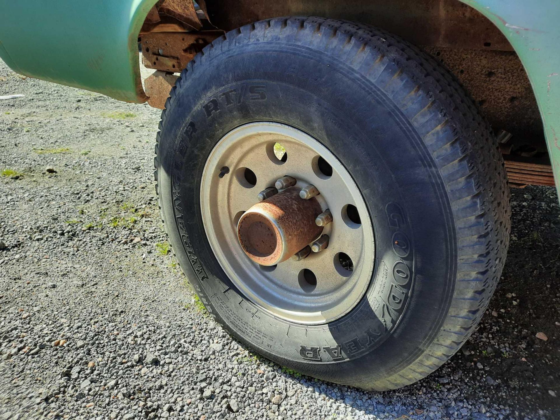 1972 FORD CREW CAB 350 PICK UP TRUCK (INOPERABLE) - Image 12 of 15