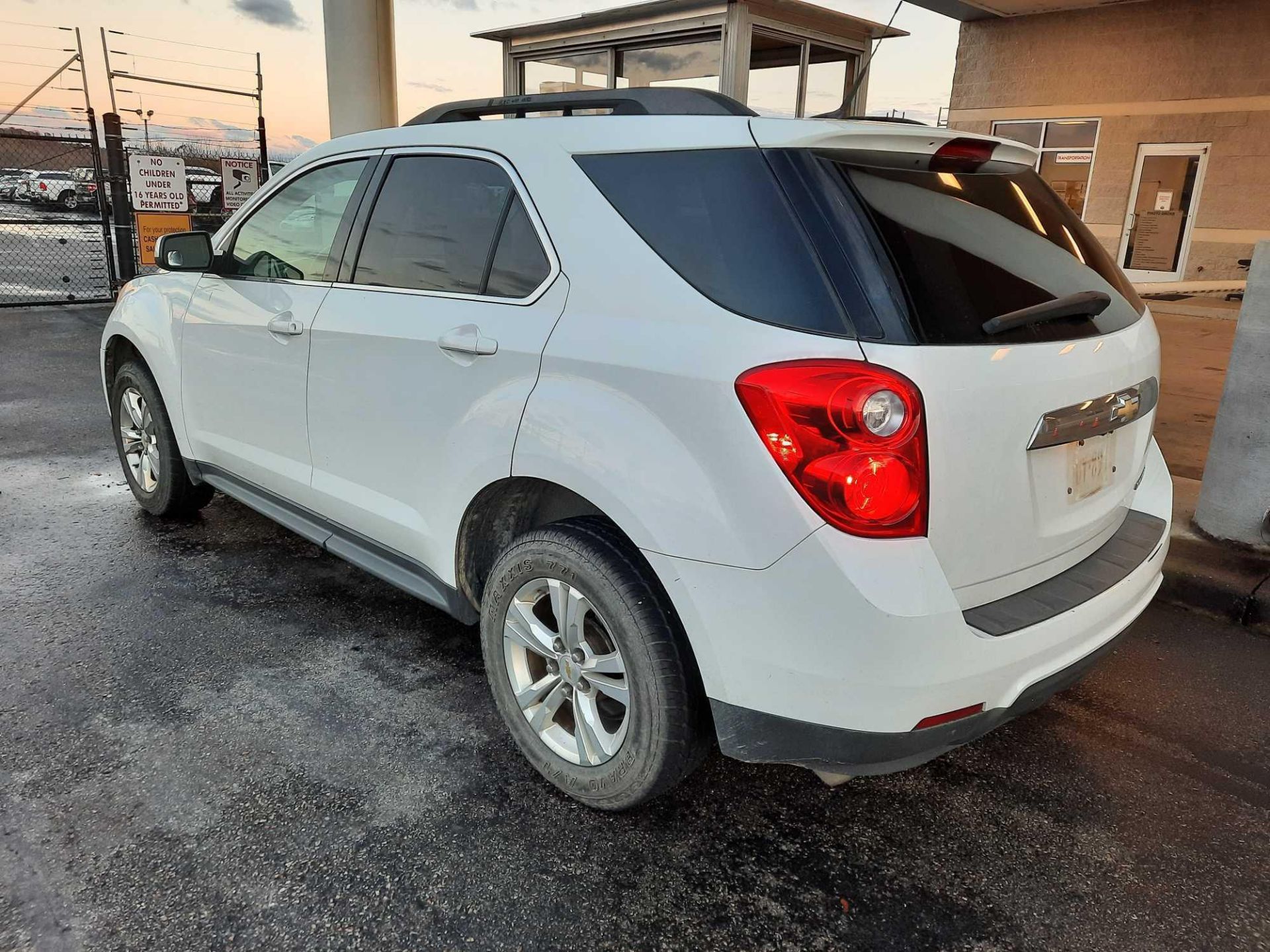 2011 CHEVROLET EQUINOX SPORT UTILITY - Image 2 of 18