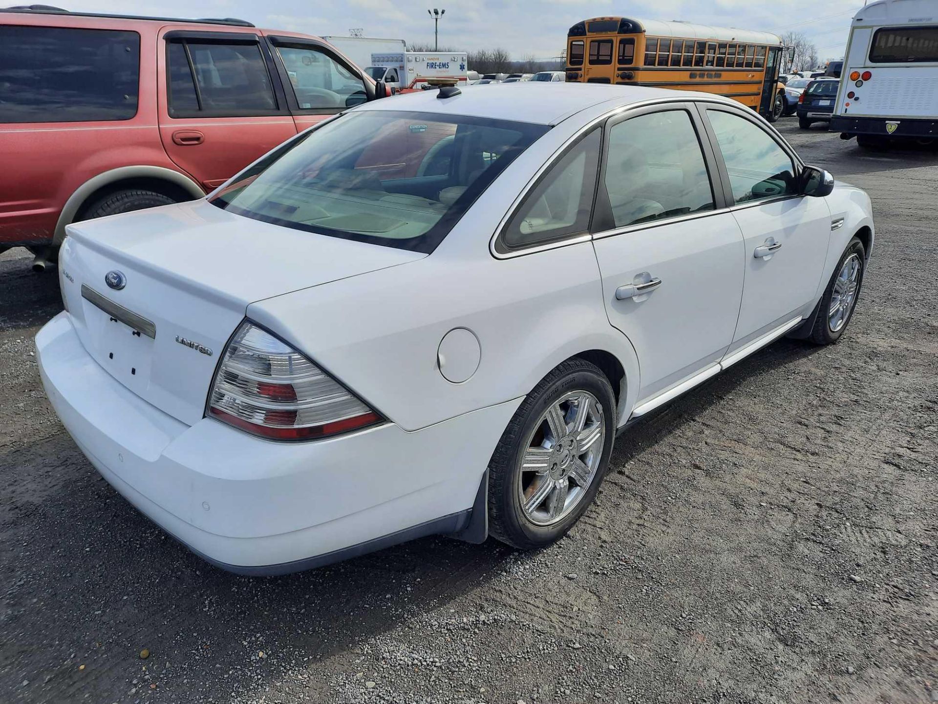 2008 FORD TAURUS LIMITED - Image 3 of 18