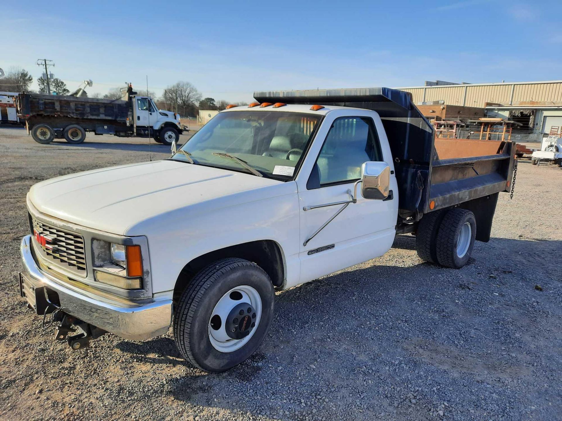 2000 GMC 3500 DUMP BODY TRUCK