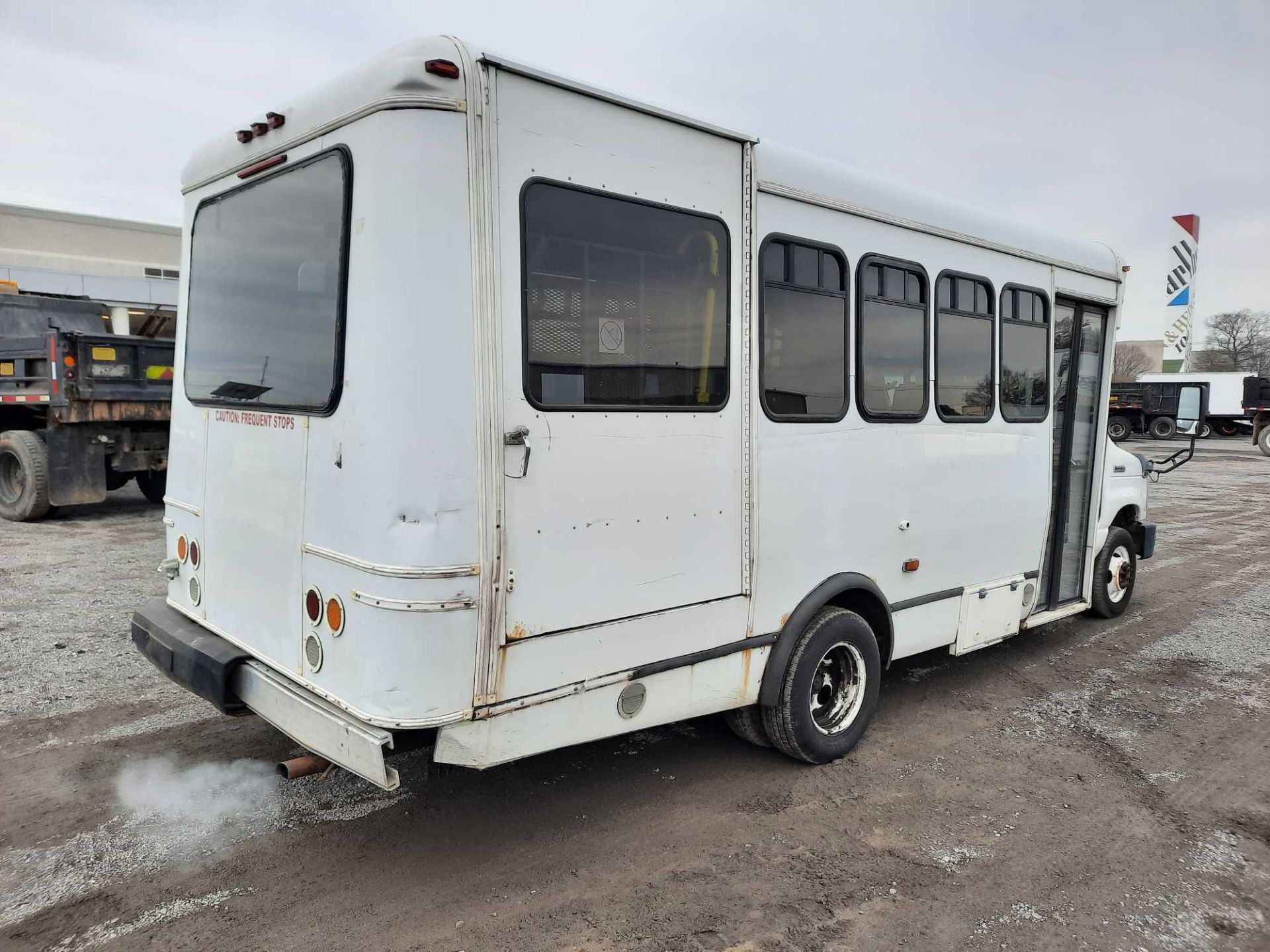 2008 FORD E-450 SHORT BUS - Image 3 of 16