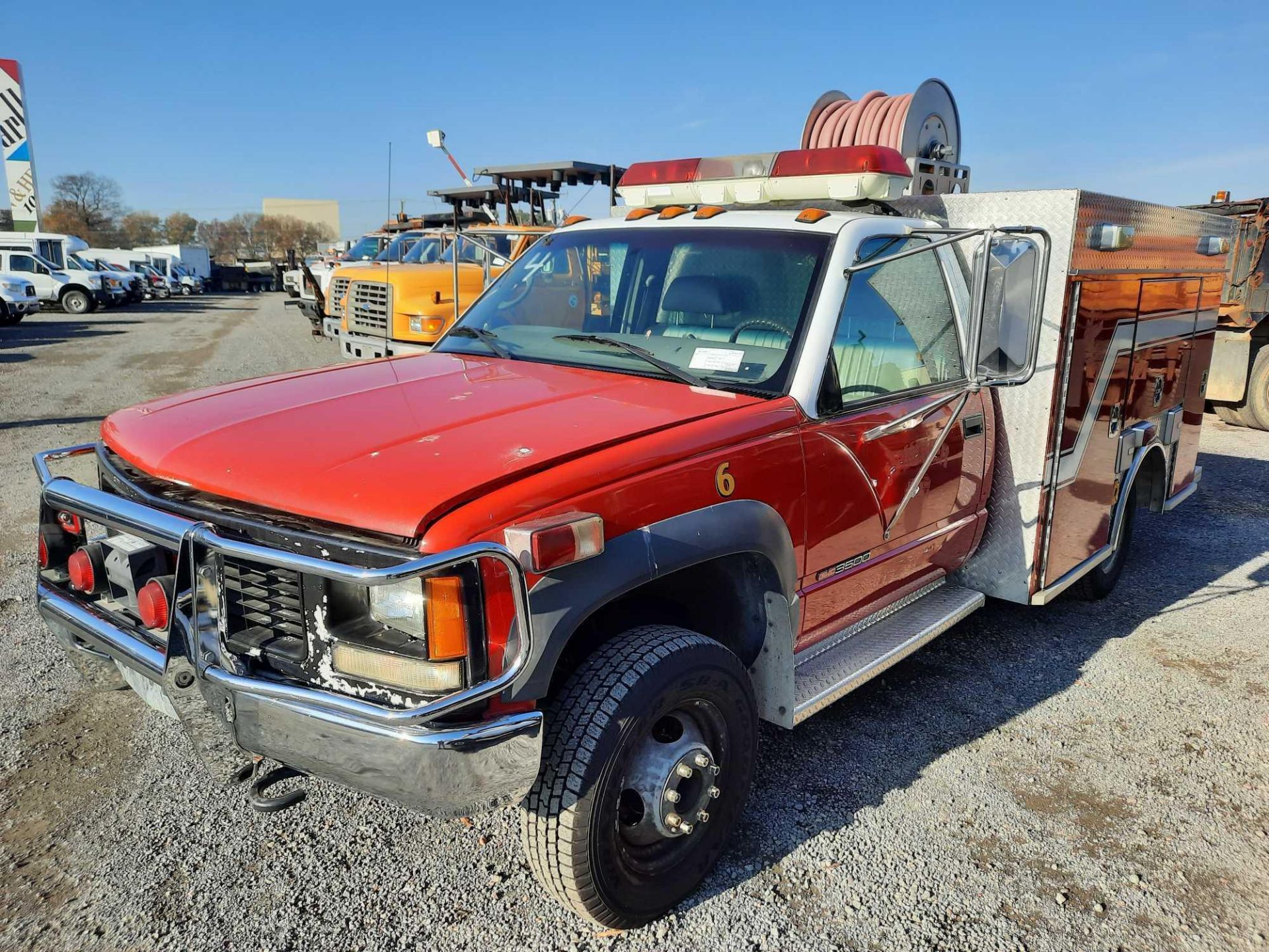 1997 GMC K3500 4x4 FIRE & EMS TRUCK  (Hanover Unit# 1700) - Image 4 of 23