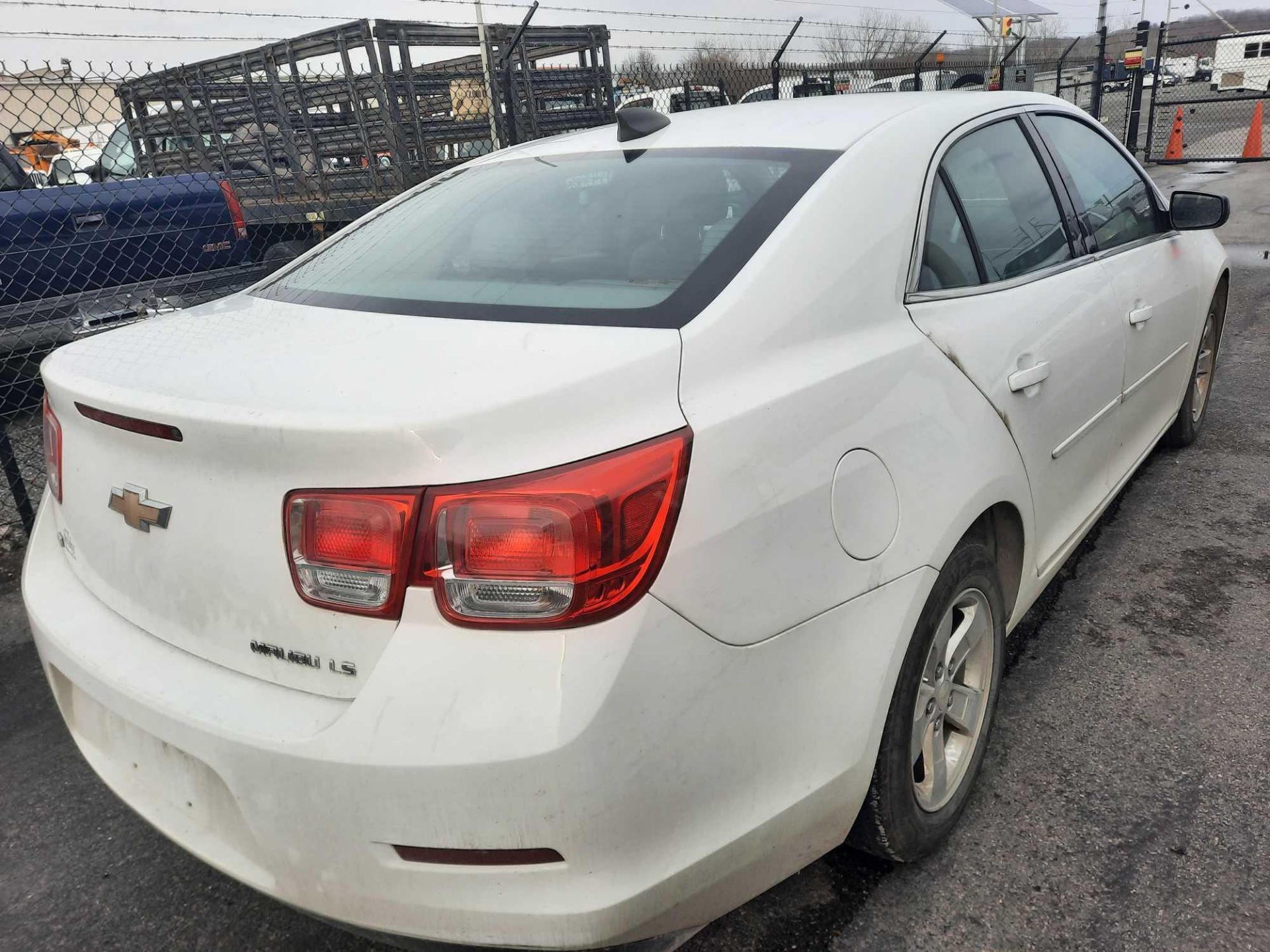 2015 CHEVROLET MALIBU LS - Image 3 of 17