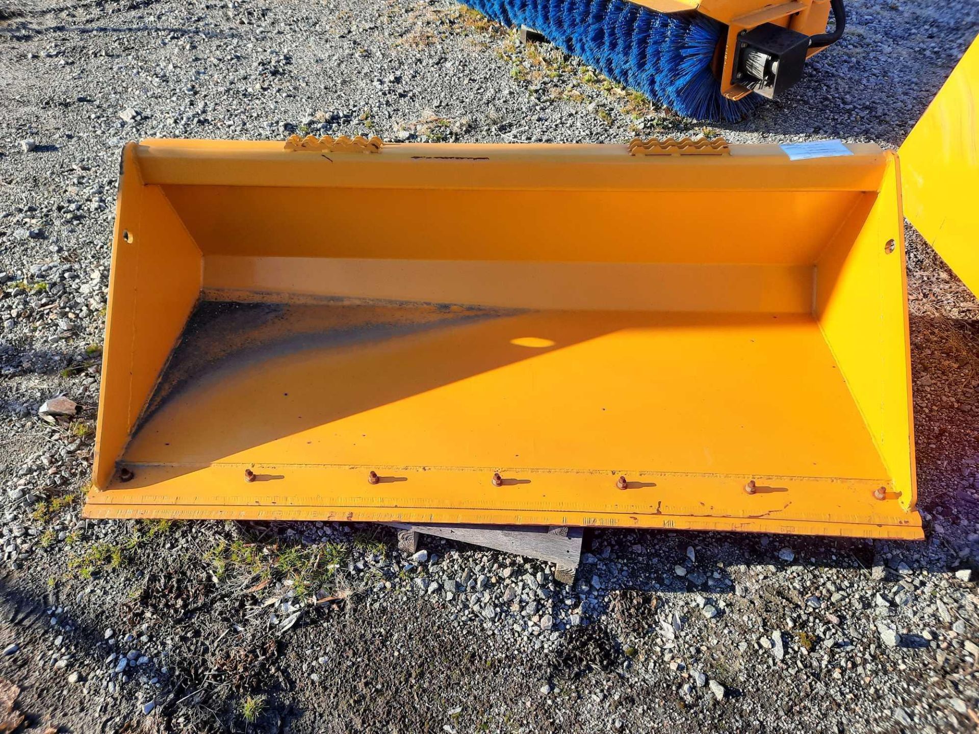 (1) 72" SEVERE SKID STEER BUCKET - Image 3 of 3