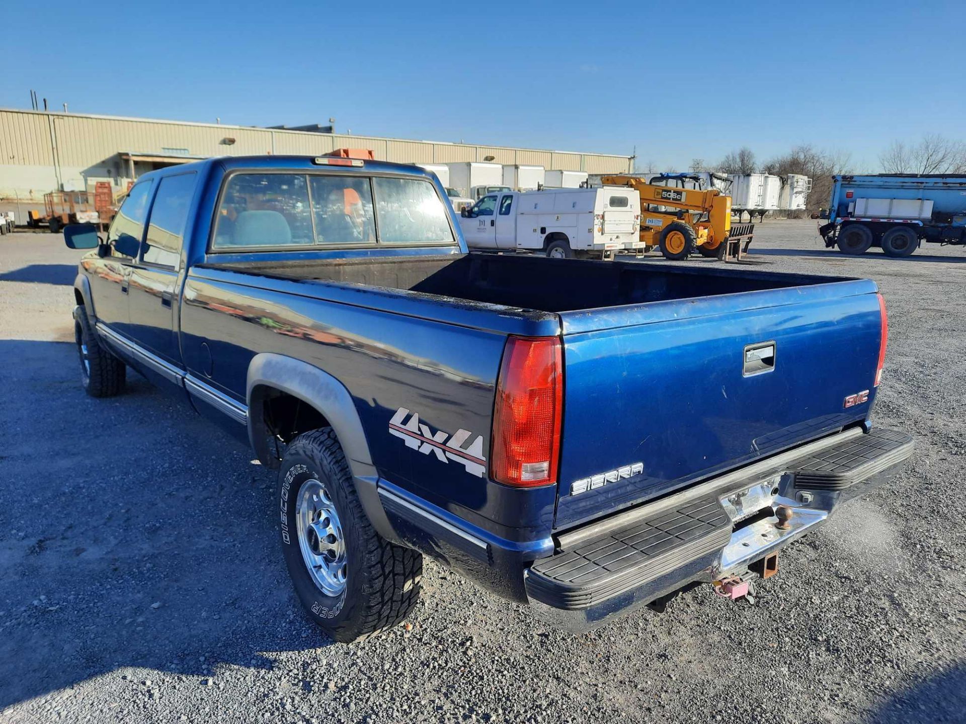 1998 CHEVROLET K3500 4X4 CREW CAB PICK UP TRUCK - Bild 2 aus 17