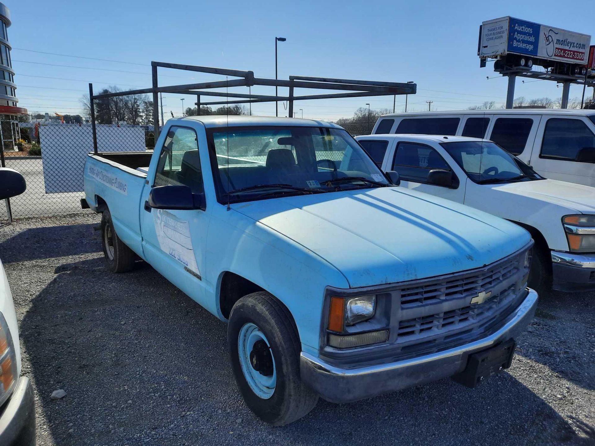 CHEVY 3500 CHEYENNE PICK-UP TRUCK - Image 4 of 14