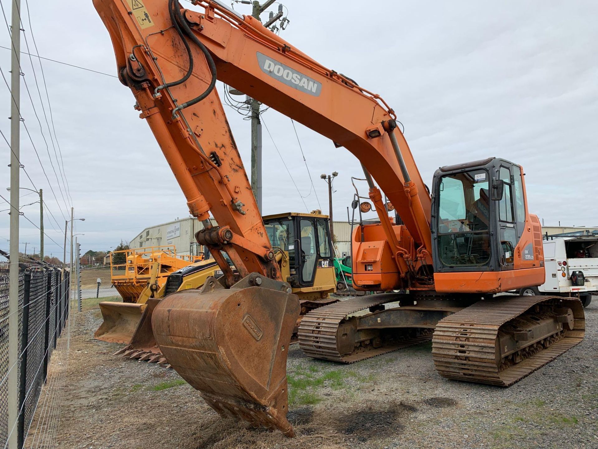 2013 DOOSAN CRAWLER-EXCAVATOR