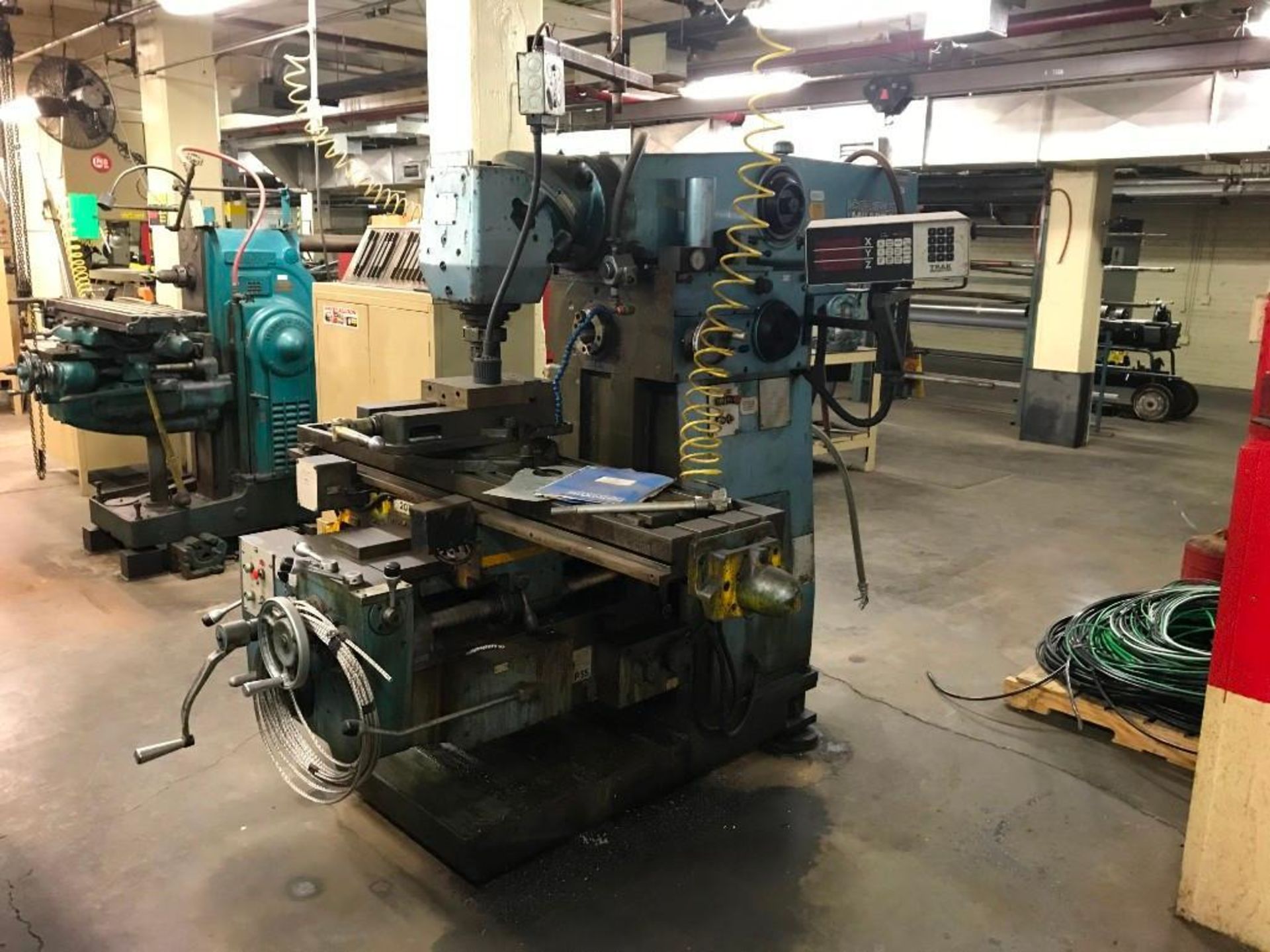 CINCINNATI MILACRON 808809 UNIVERSAL MILLING MACHINE