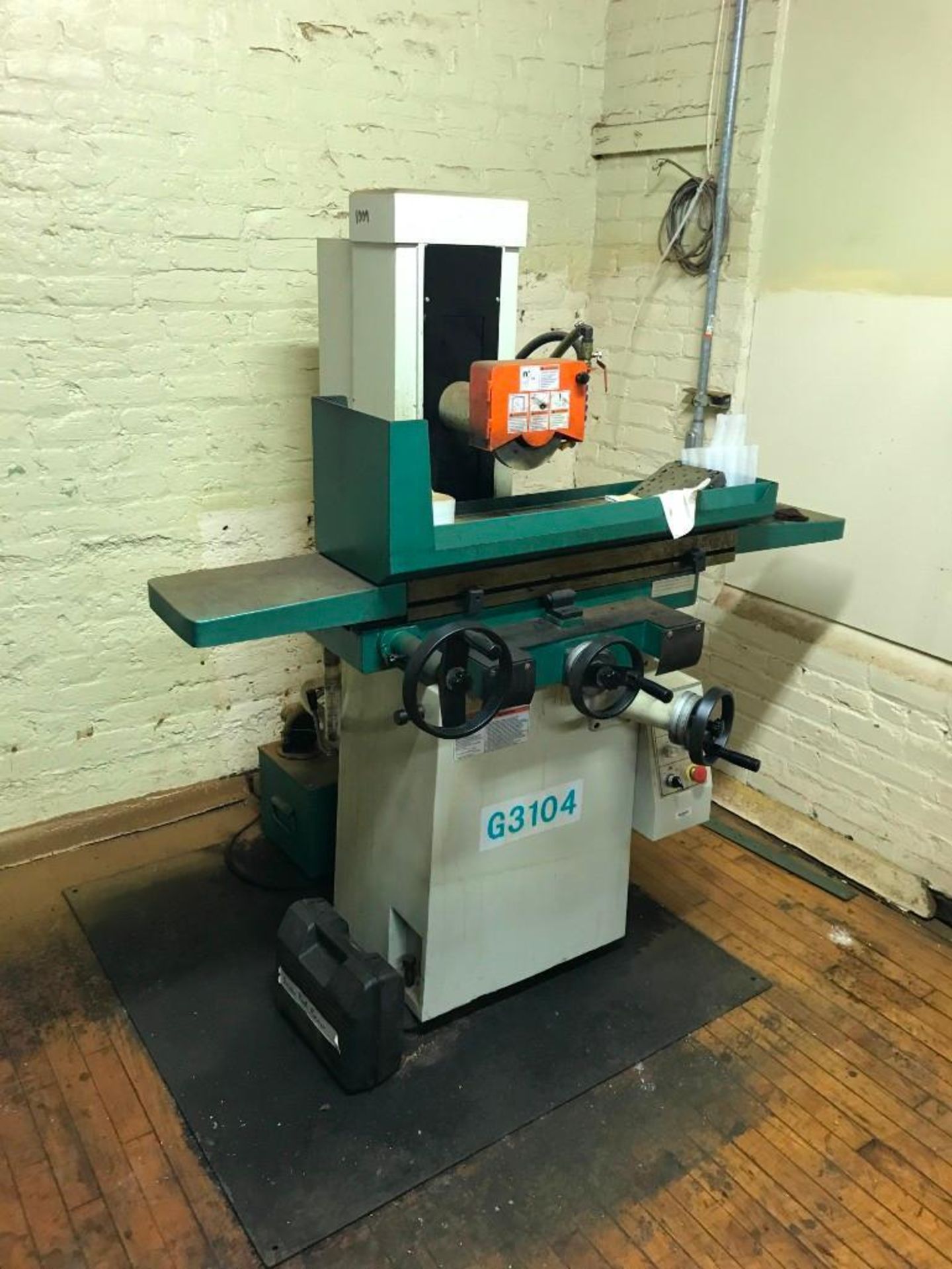 2015 GRIZZLEY G3104 SURFACE GRINDER