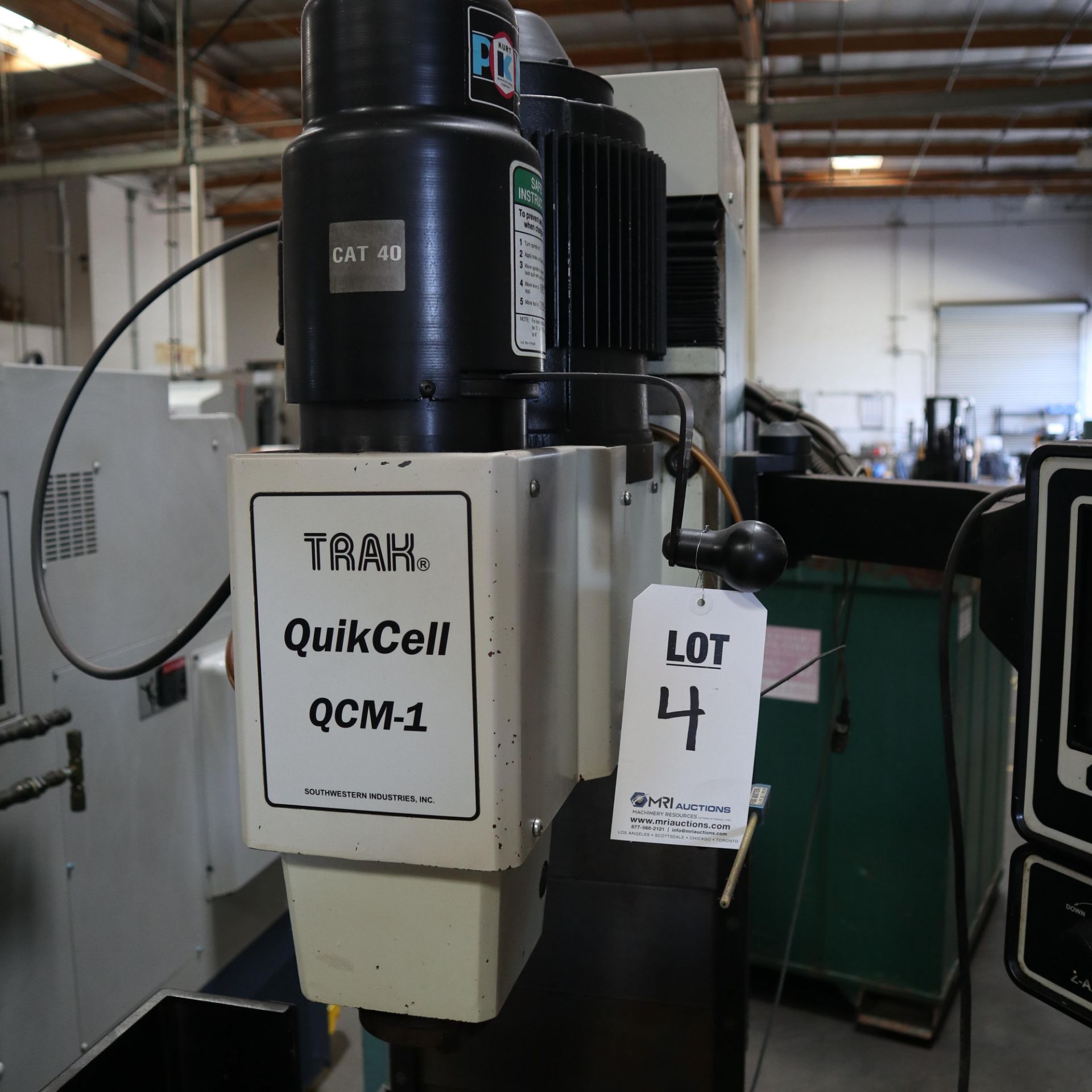 SOUTHWESTERN INDUSTRIES TRAK QUIKCELL QCM-1 3 AXIS CNC KNEE MILL, CAT 40, PART NUMBER: 21178, SYSTEM - Image 2 of 7