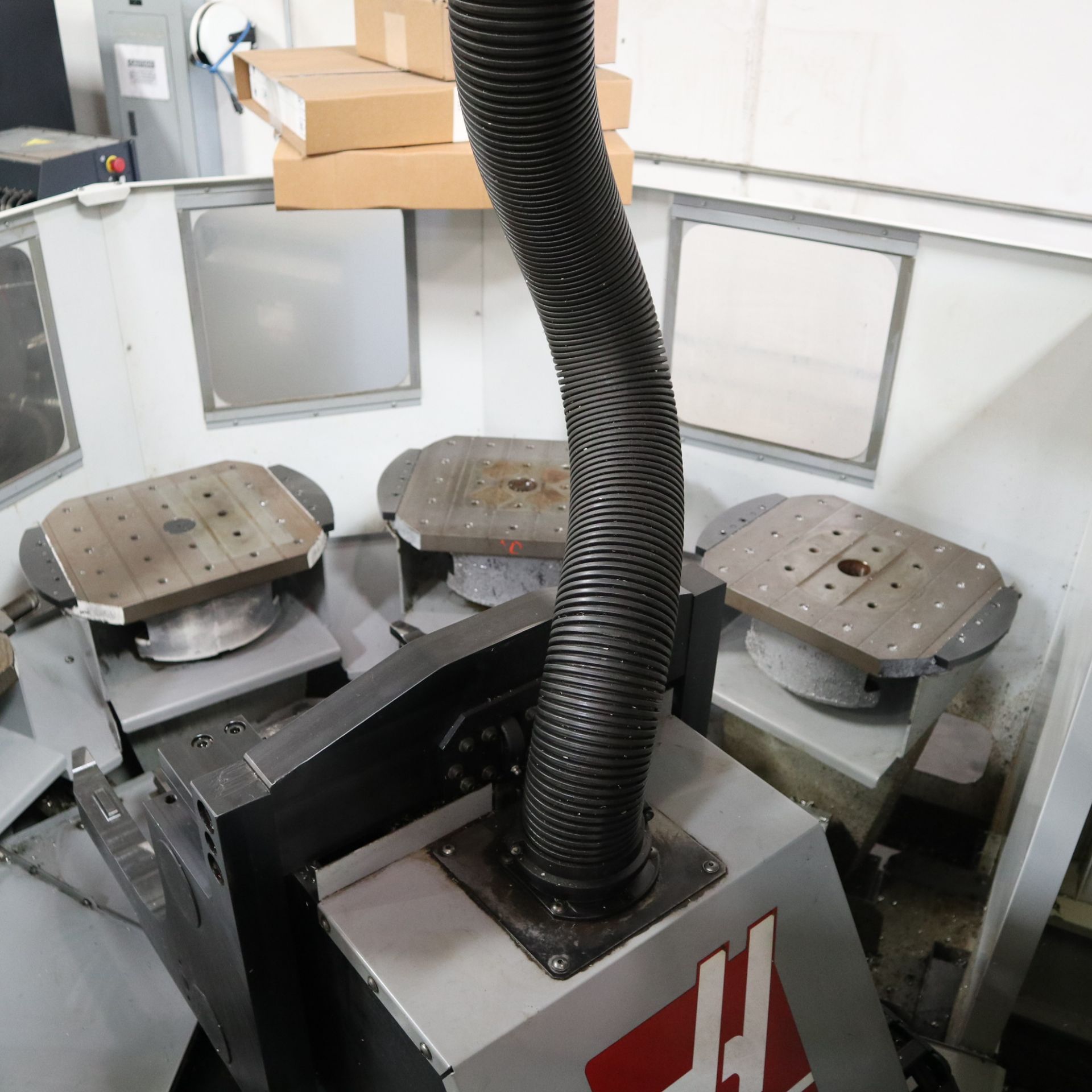 2006 HAAS EC400-6PP, HAAS CONTROL, FULL 4TH AXIS, 70 TOOL ATC, COOLANT THROUGH SPINDLE, 12,000 RPM - Image 6 of 19