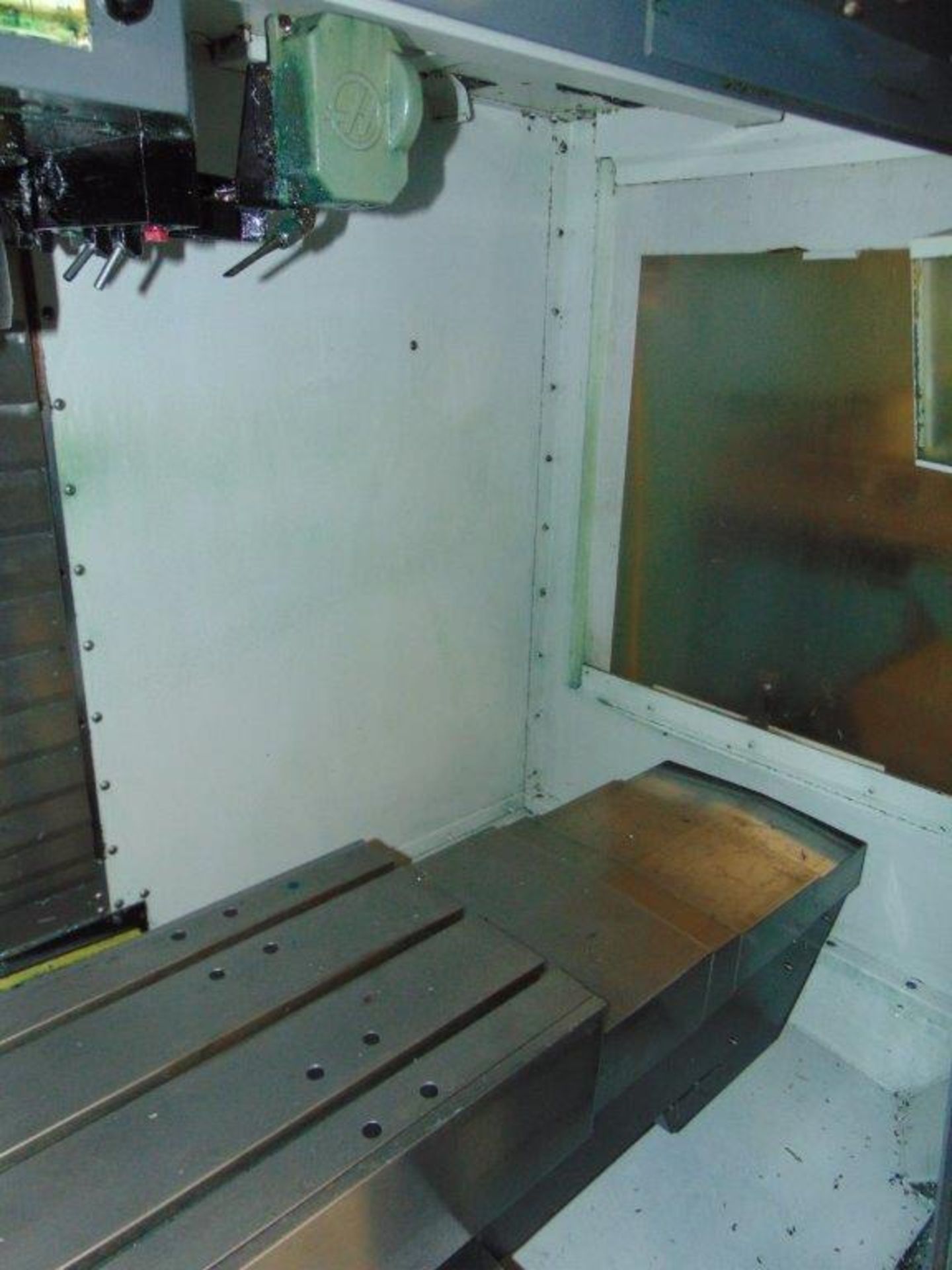 2012 HAAS VF-2SS CNC VERTICAL MACHINING CENTER, S/N 1097466, 30" x 16" x 20"TRAVELS, 30HP, 12,000RPM - Image 4 of 11