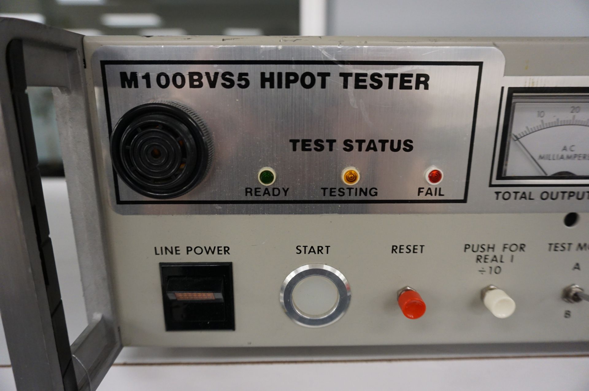 ROD-L ELECTRONICS M100BVS5 HIPOT TESTER - Image 3 of 4