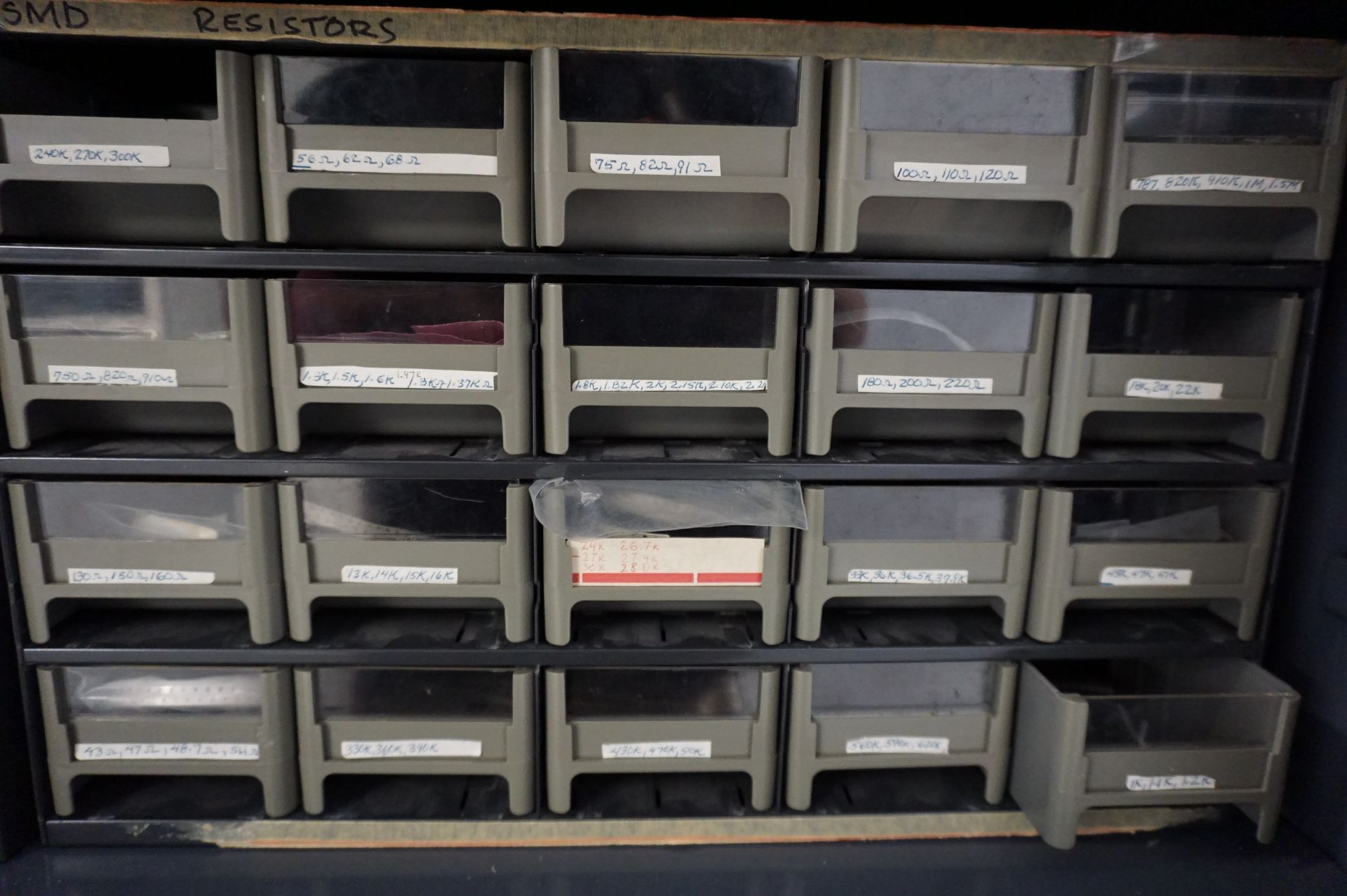 2 DOOR STEEL SHOP CABINET WITH (10) PLASTIC ORGANIZER BINS WITH CONTENTS TO INCLUDE: MISC. - Image 7 of 14