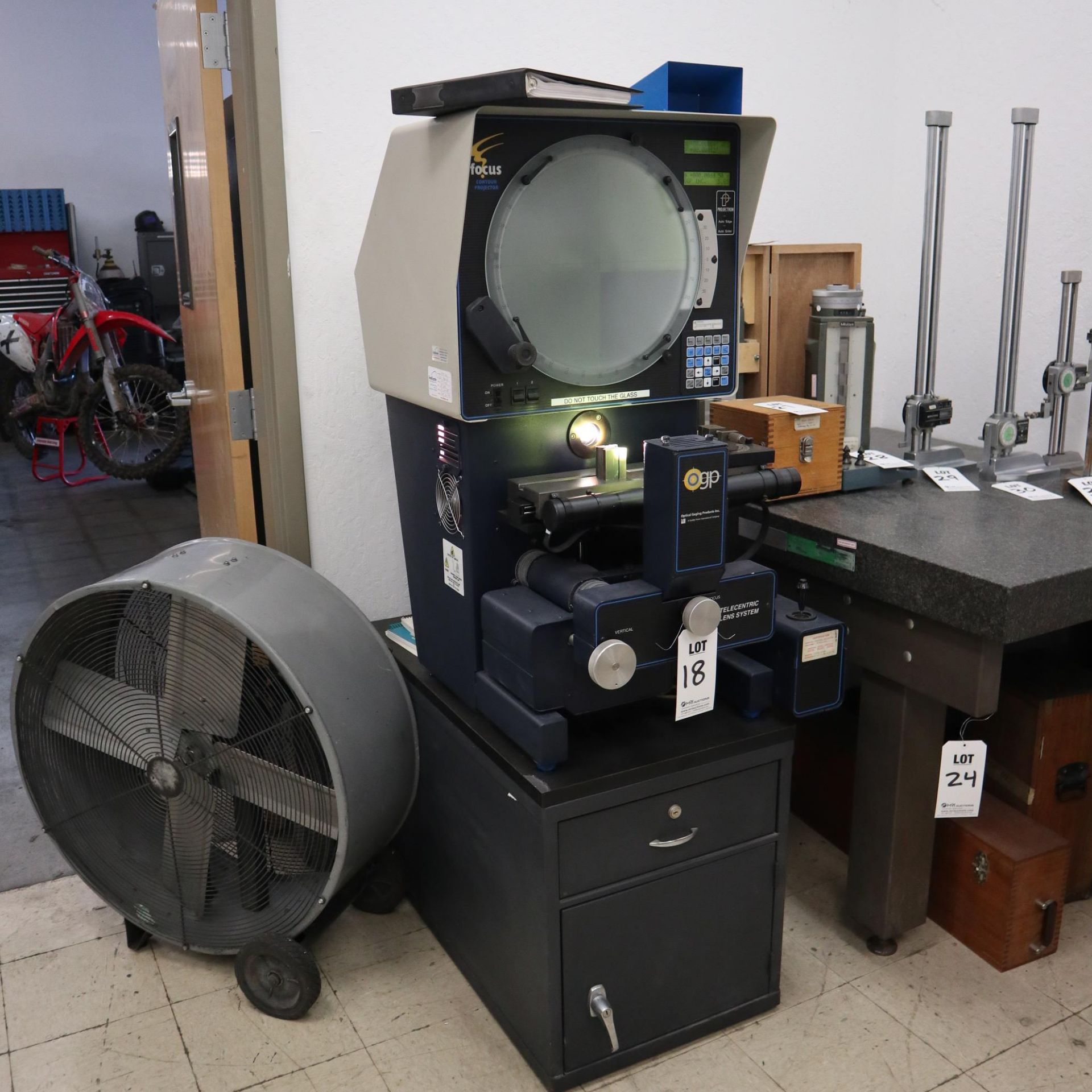 OPTICAL GAGING PRODUCTS FOCUS OPTICAL COMPARATOR, S/N FC2001101