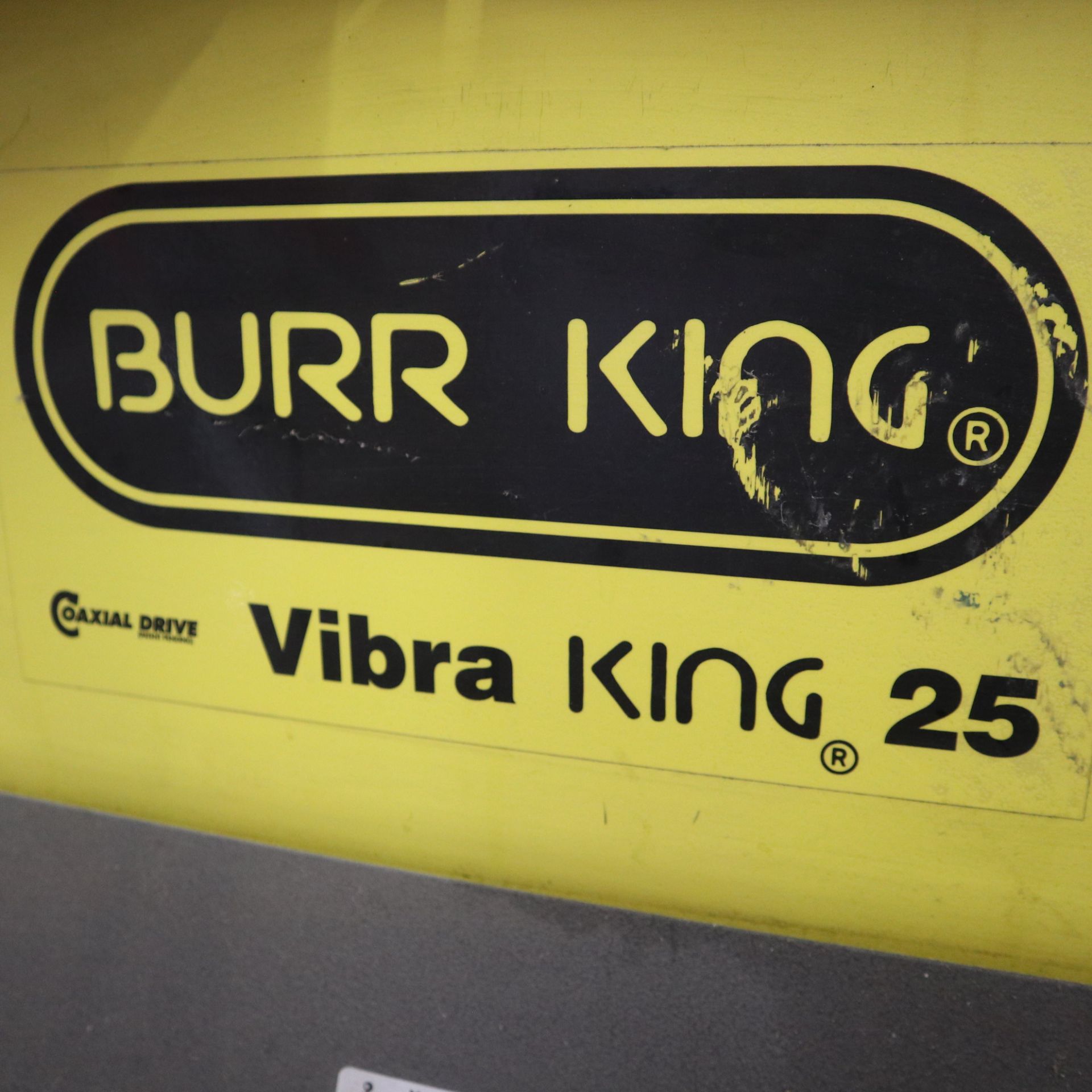 BURR KING VIBRA KING 25 TUMBLER WITH SPARE MEDIA - Image 4 of 5