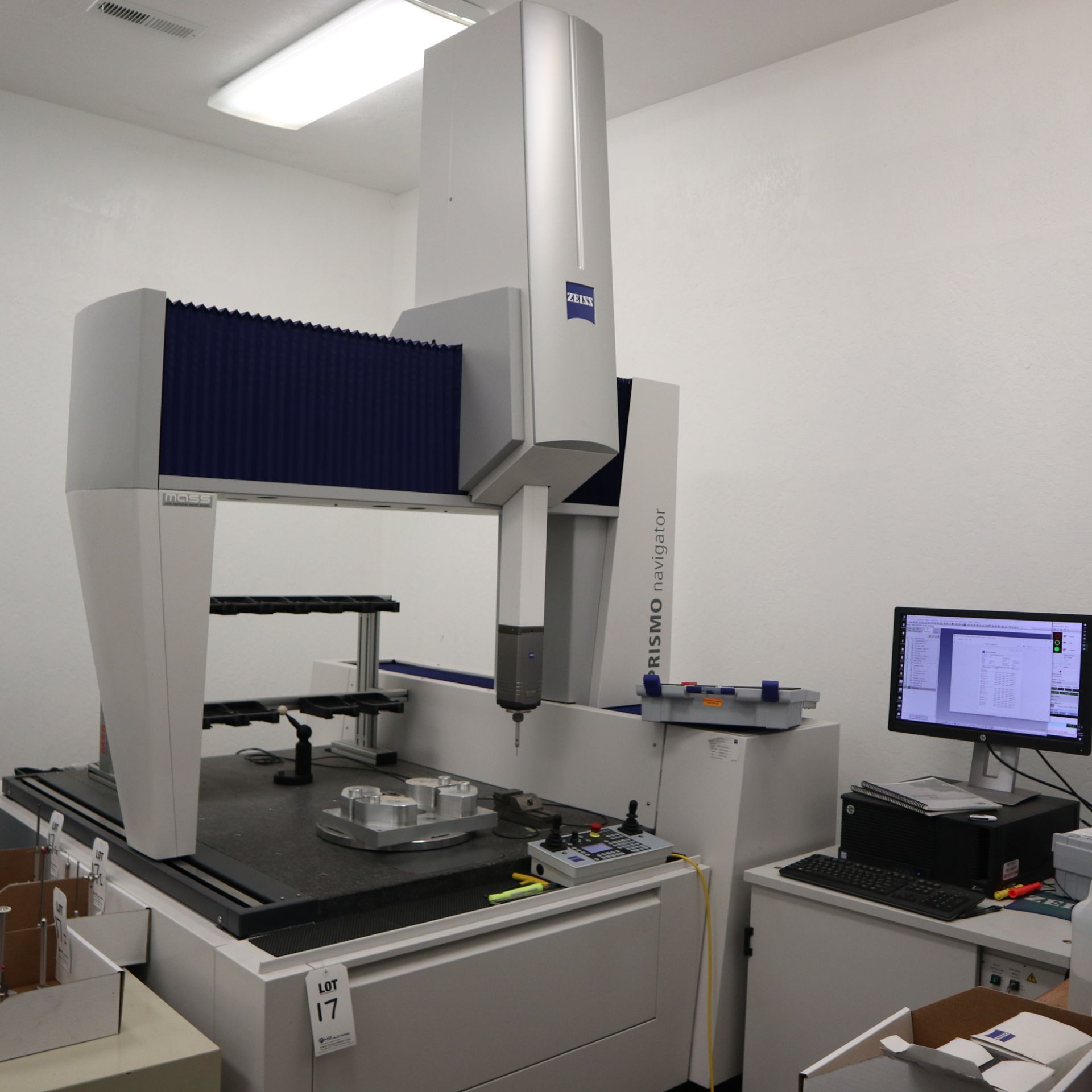 2016 ZEISS PRISMO NAVIGATOR CMM WITH MULTI APPLICATION SENSOR SYSTEM AND SENSOR RACK, POWER SUPPLY, - Image 23 of 69