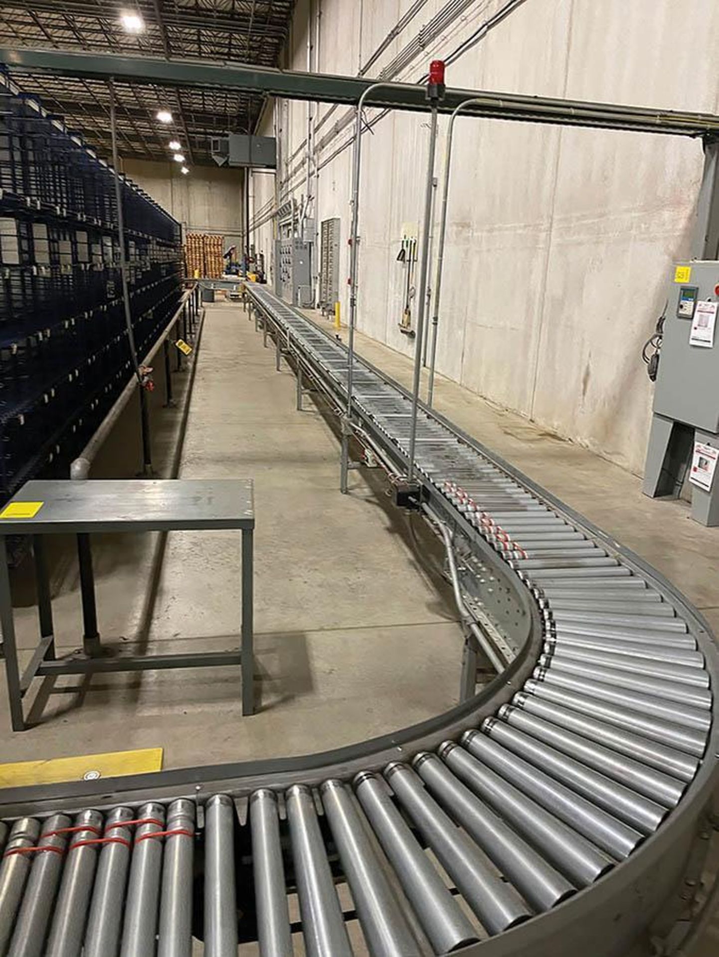 AUTOMATION POWERED ROLLER CONVEYOR 18'' X 142' - Image 2 of 2