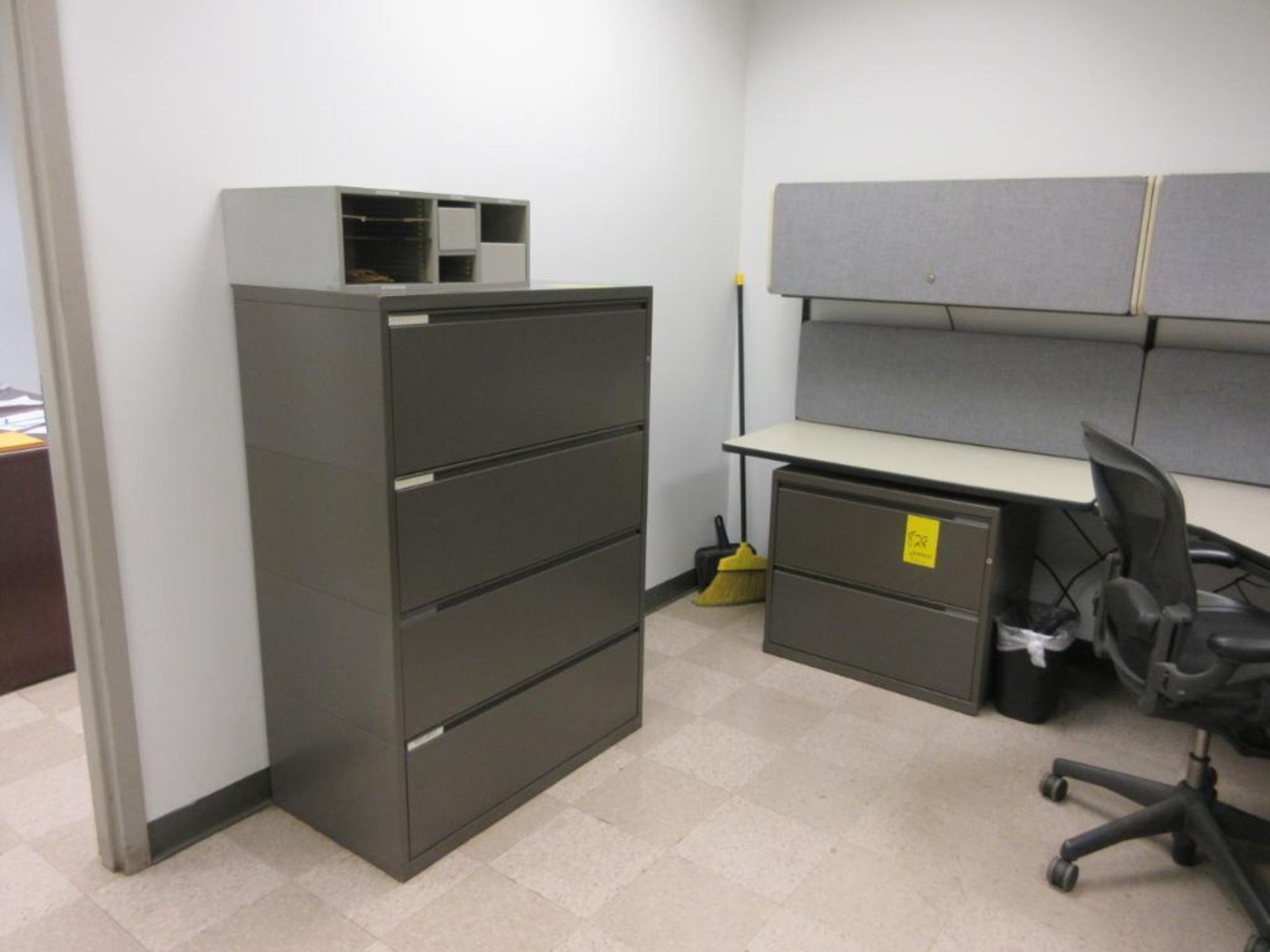 FURNITURE CONTENT OF SHIPPING OFFICE, (ELECTRONICS NOT INCLUDED) - Image 3 of 6