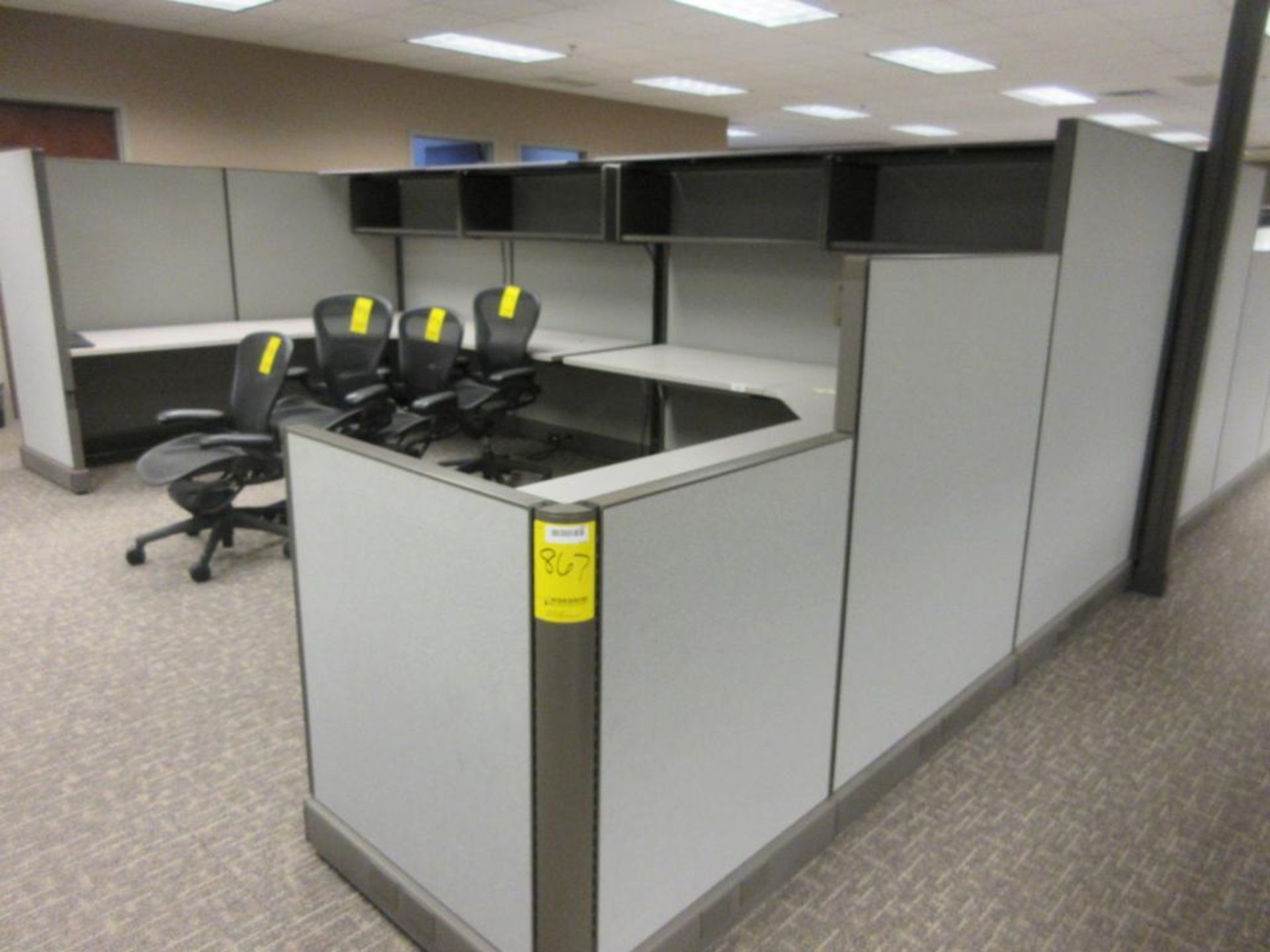 HERMAN MILLER OFFICE CUBICLE