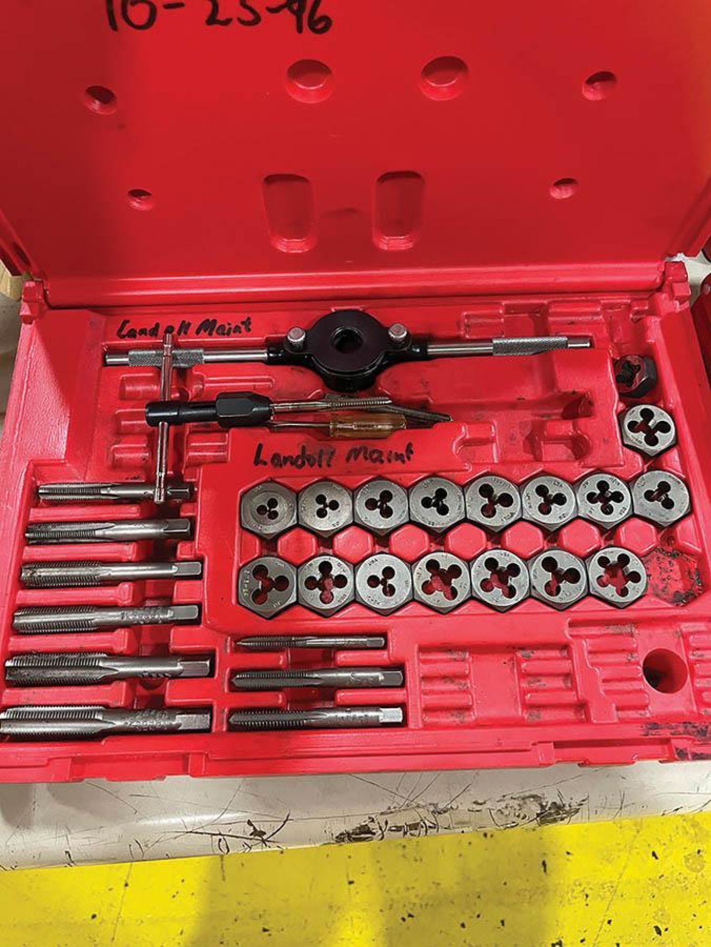 MASTER MECHANIC STANDARD TAP AND DIE SET